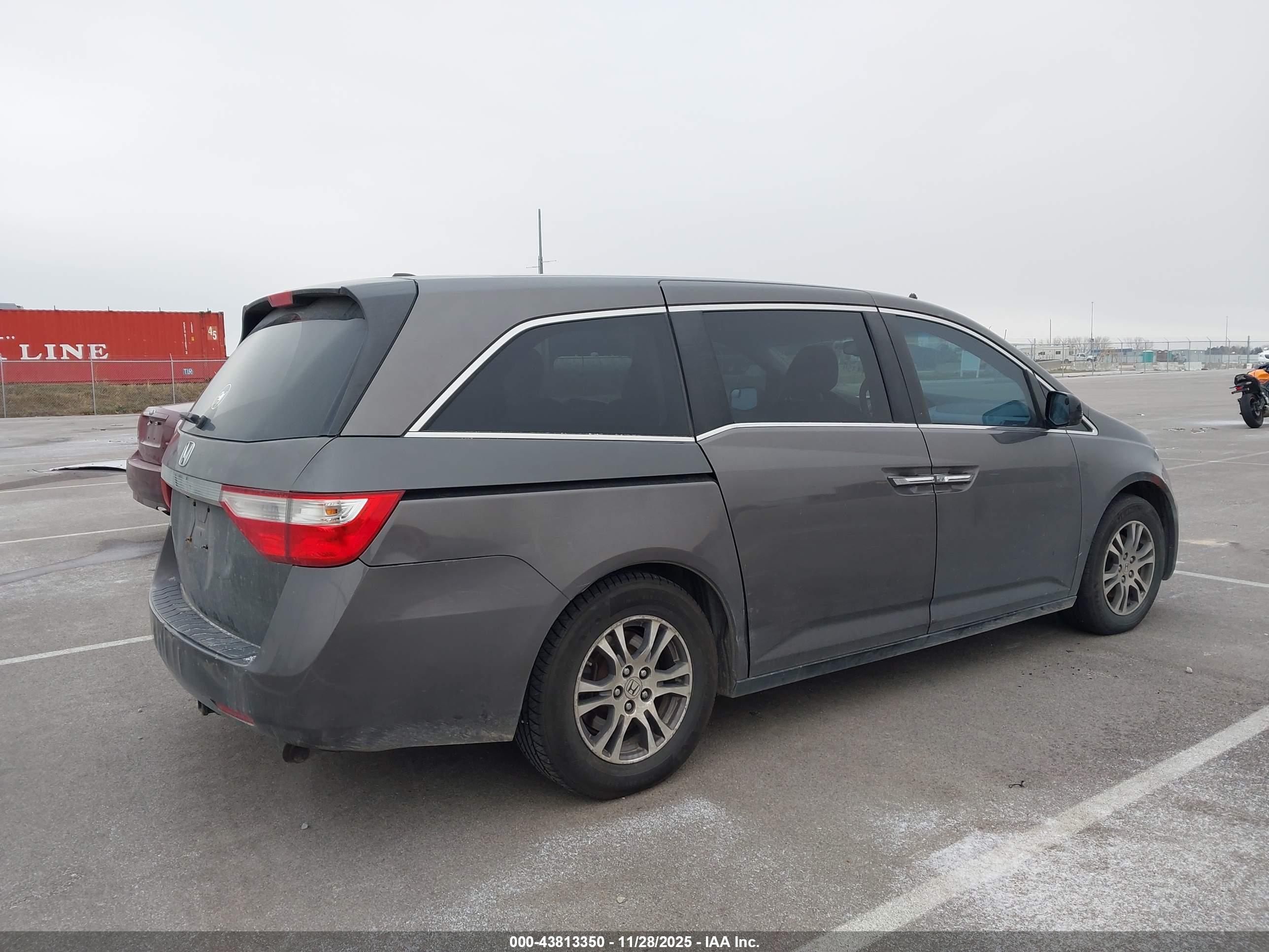 HONDA ODYSSEY image 6