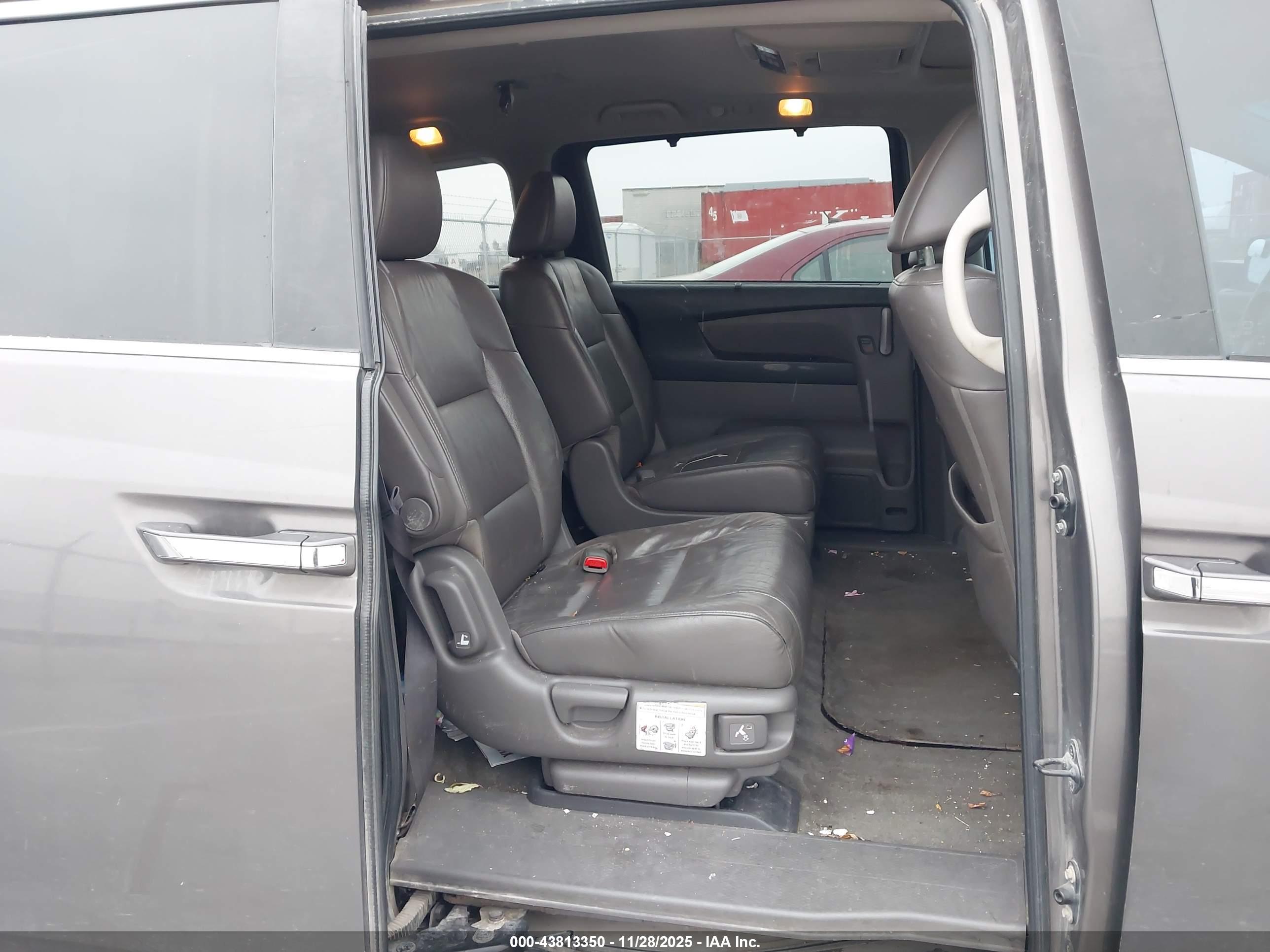 HONDA ODYSSEY image 8