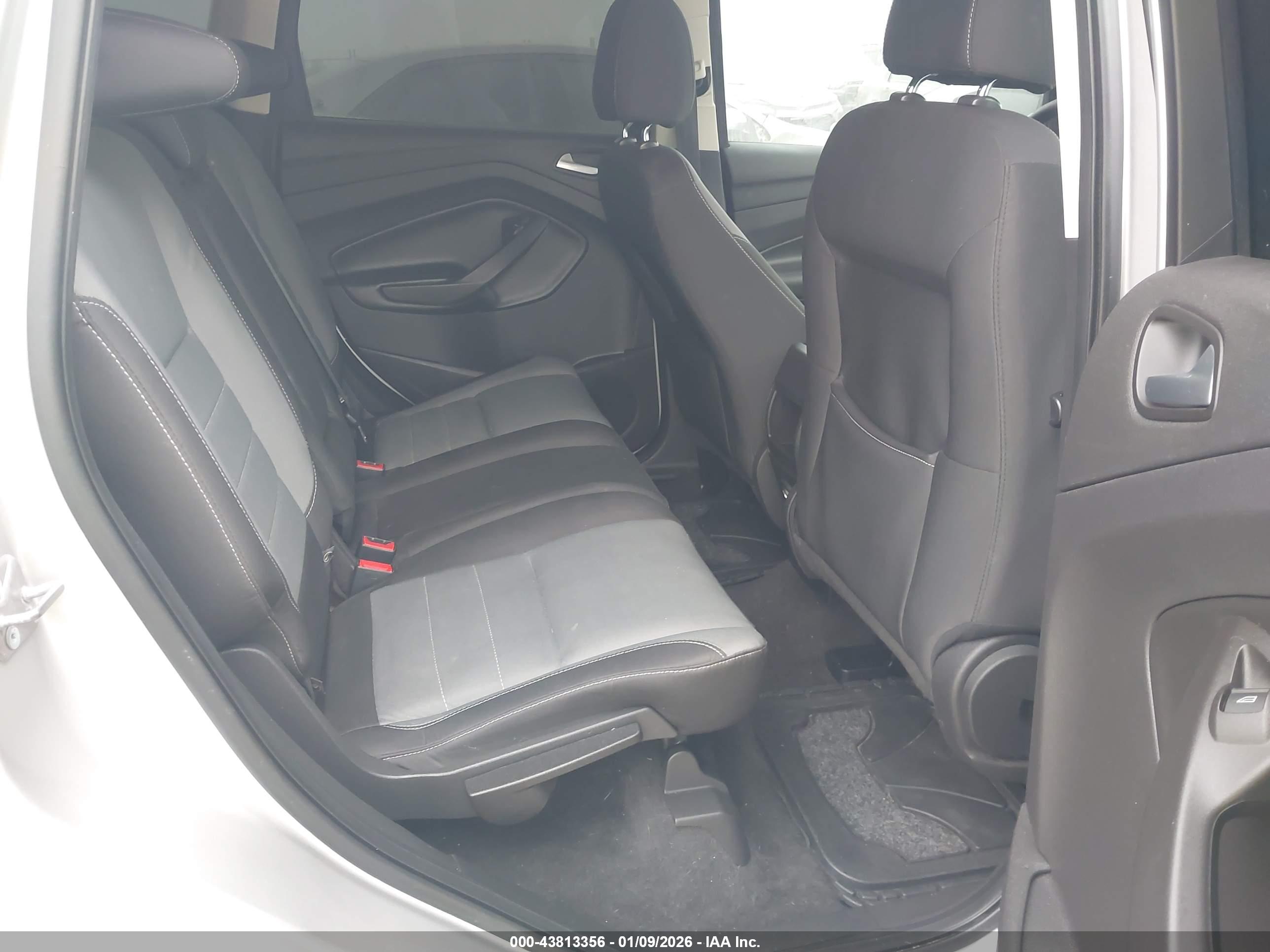 FORD ESCAPE image 8