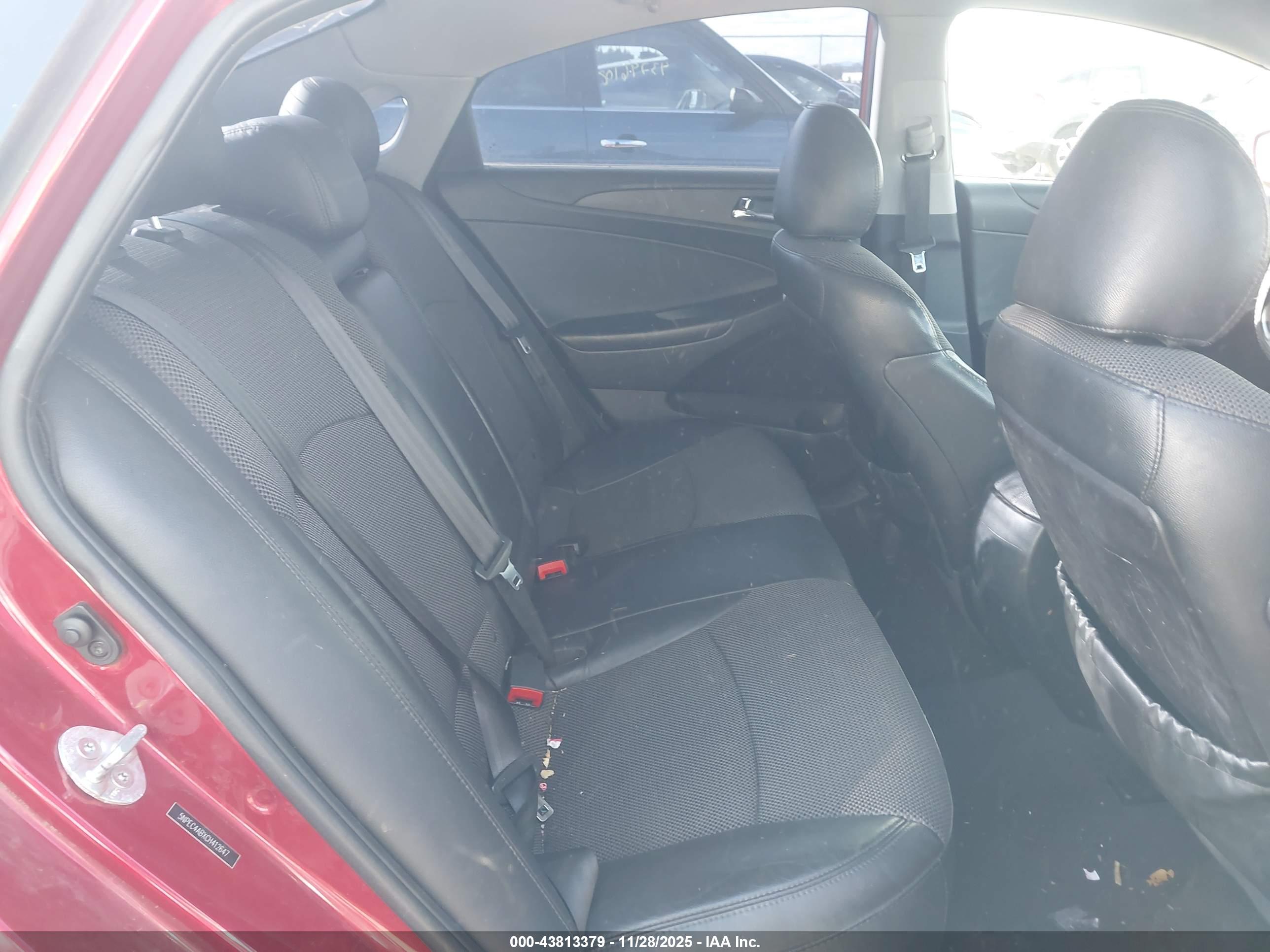 HYUNDAI SONATA image 8