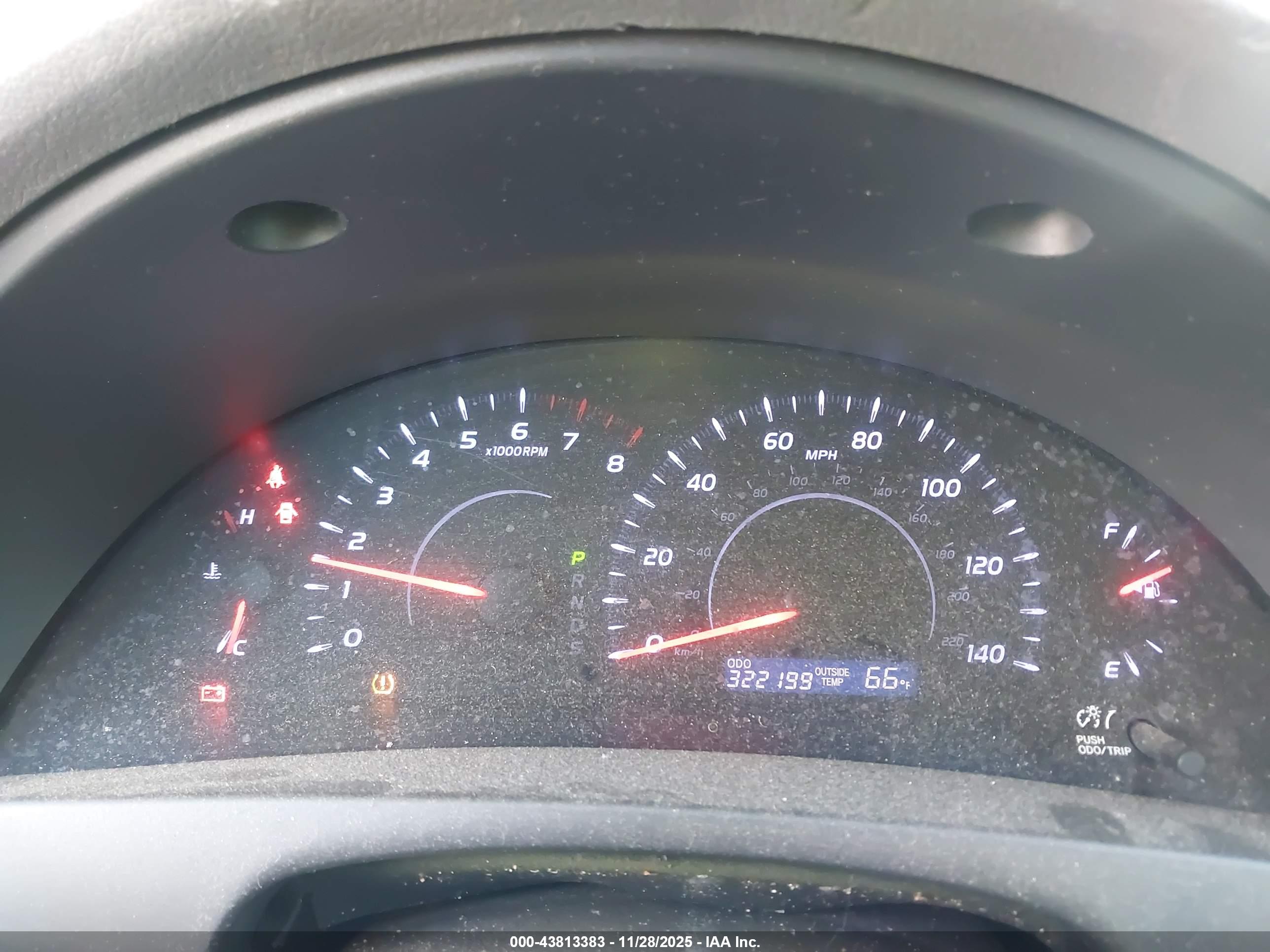 TOYOTA CAMRY image 7