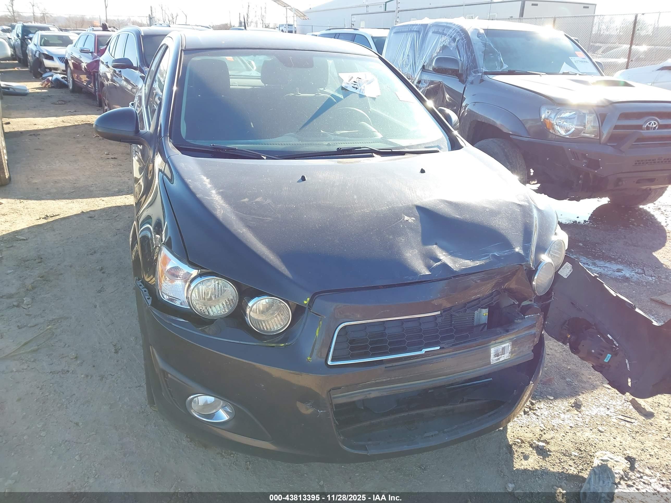 CHEVROLET SONIC image 6