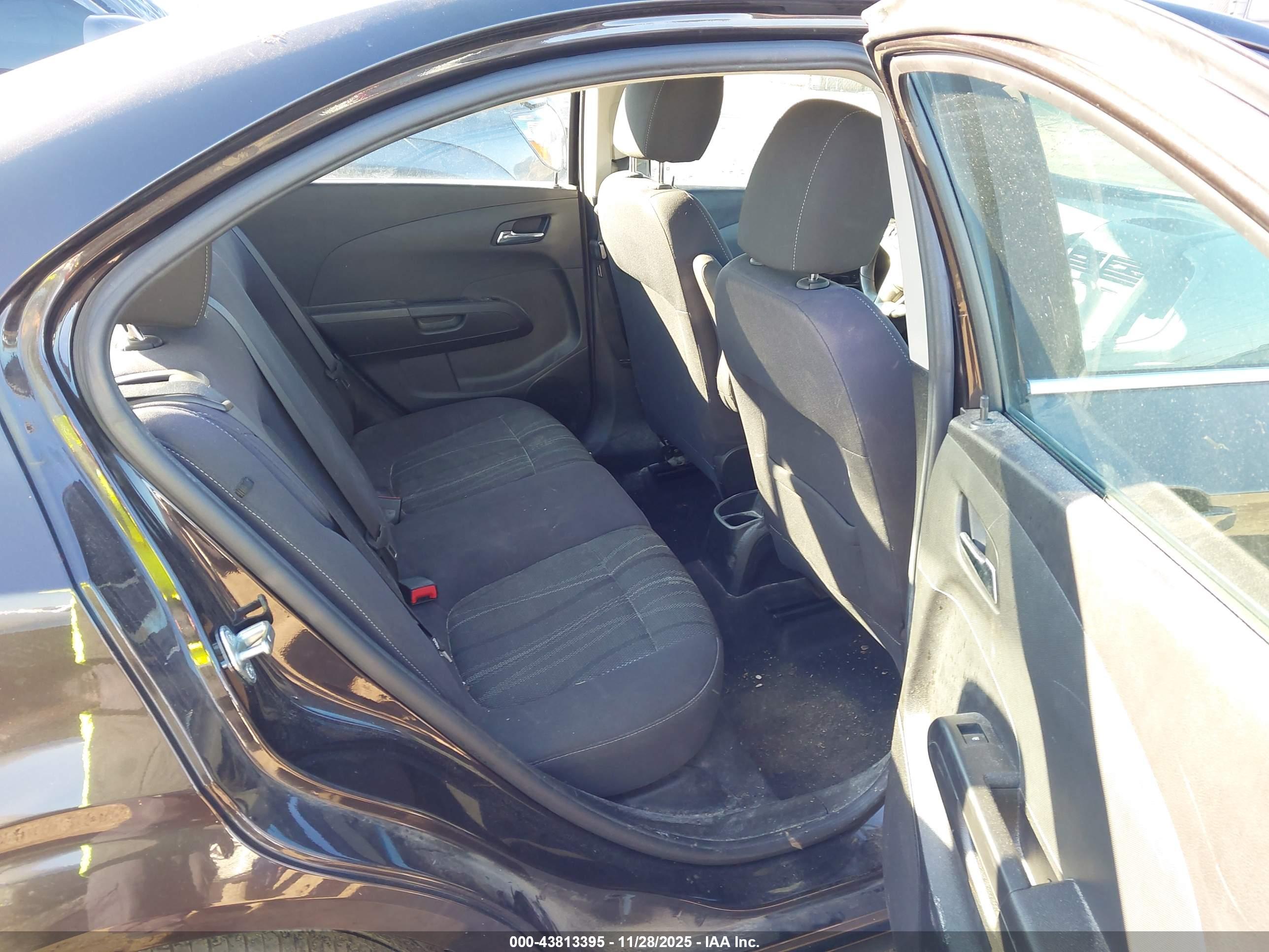 CHEVROLET SONIC image 8