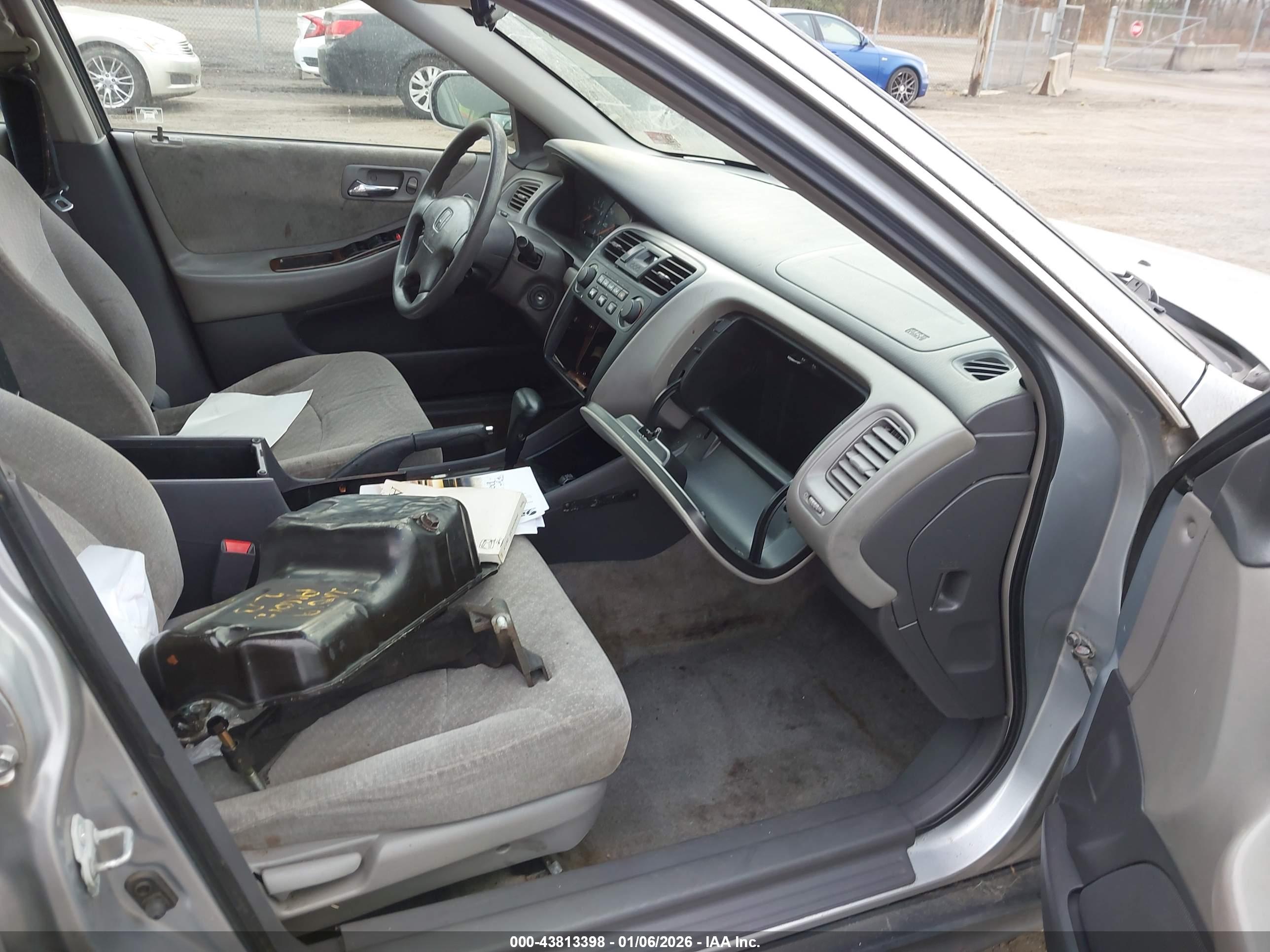 HONDA ACCORD image 5