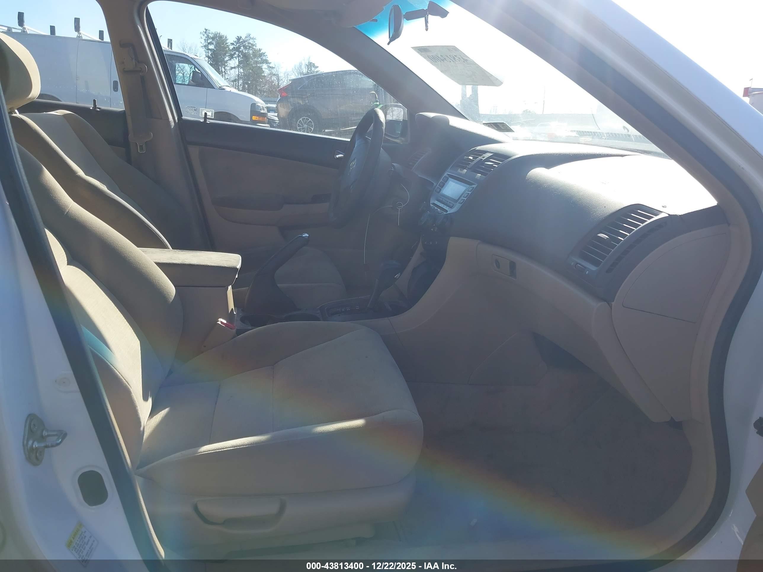 HONDA ACCORD image 5