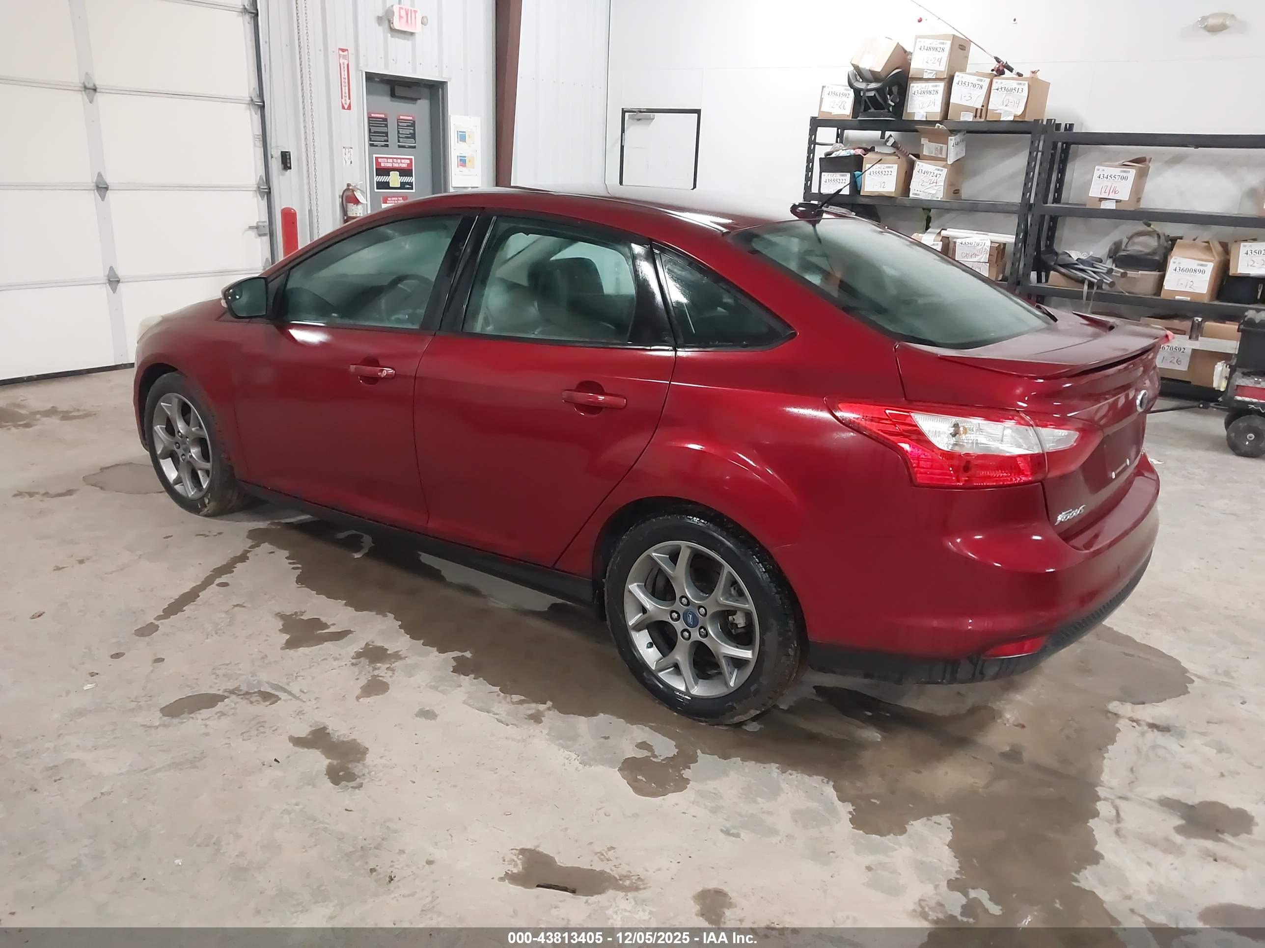 FORD FOCUS image 3