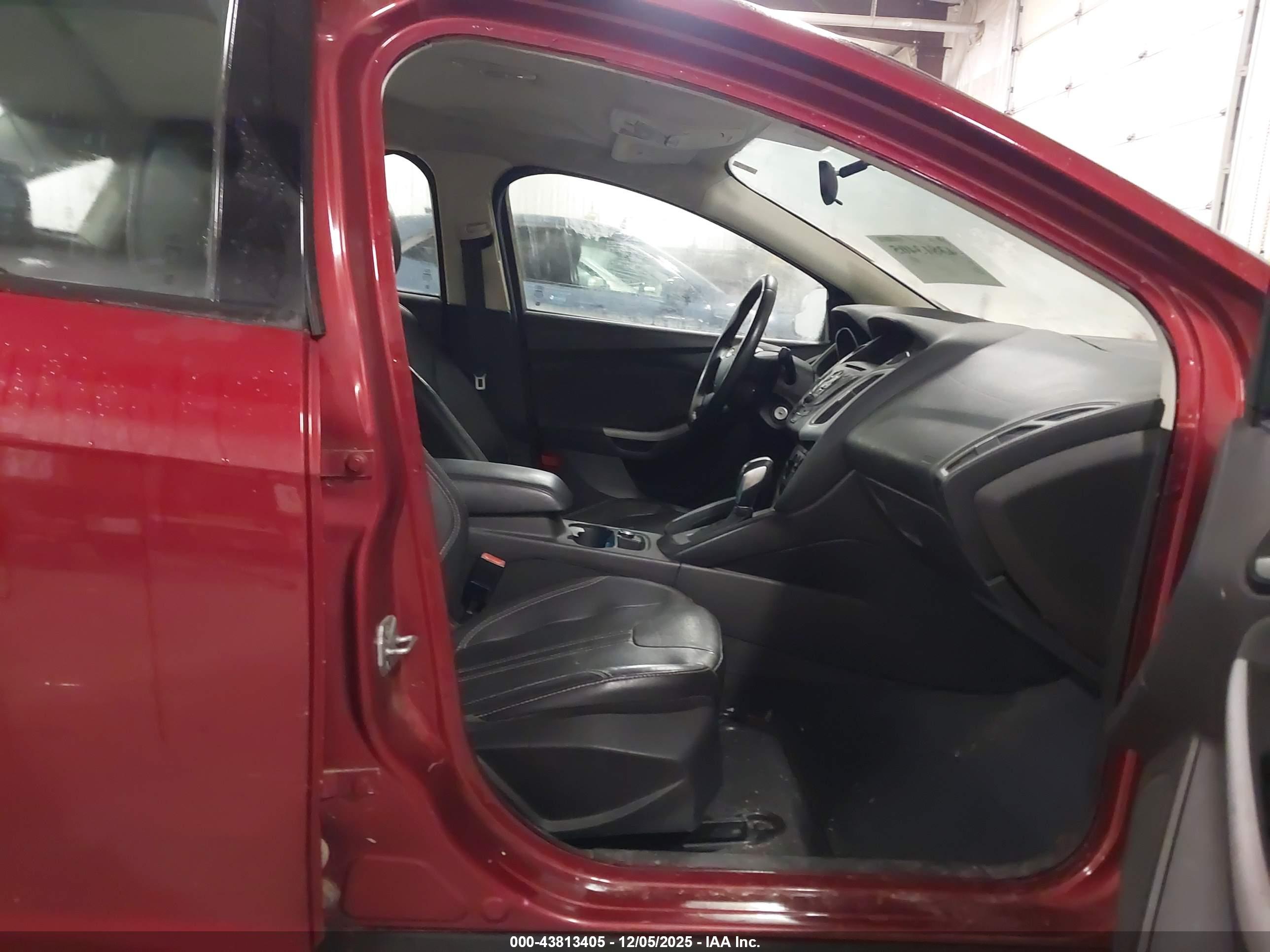 FORD FOCUS image 5