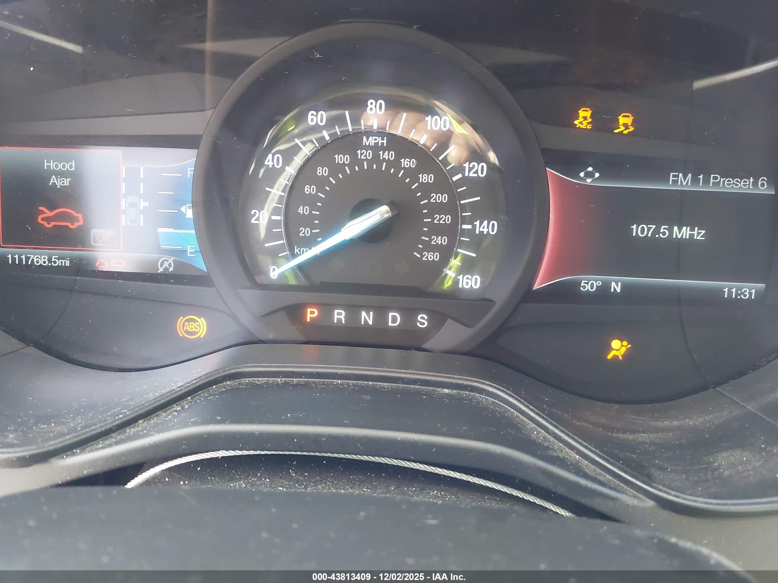 FORD FUSION image 7