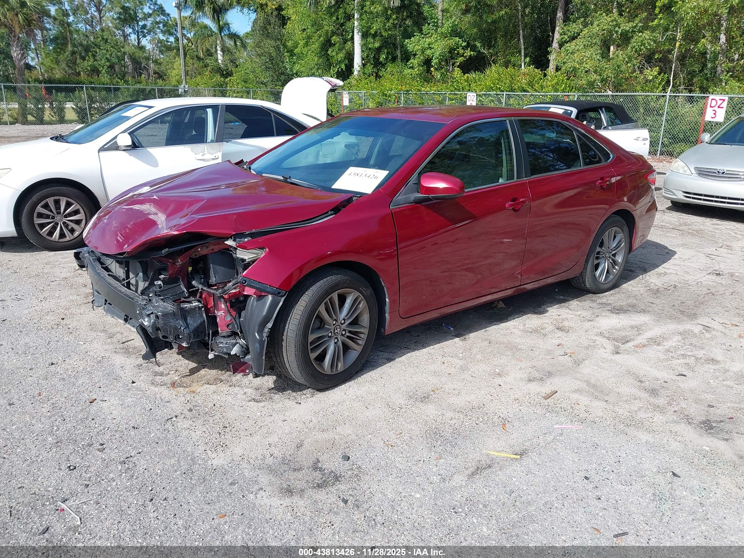 TOYOTA CAMRY image 2