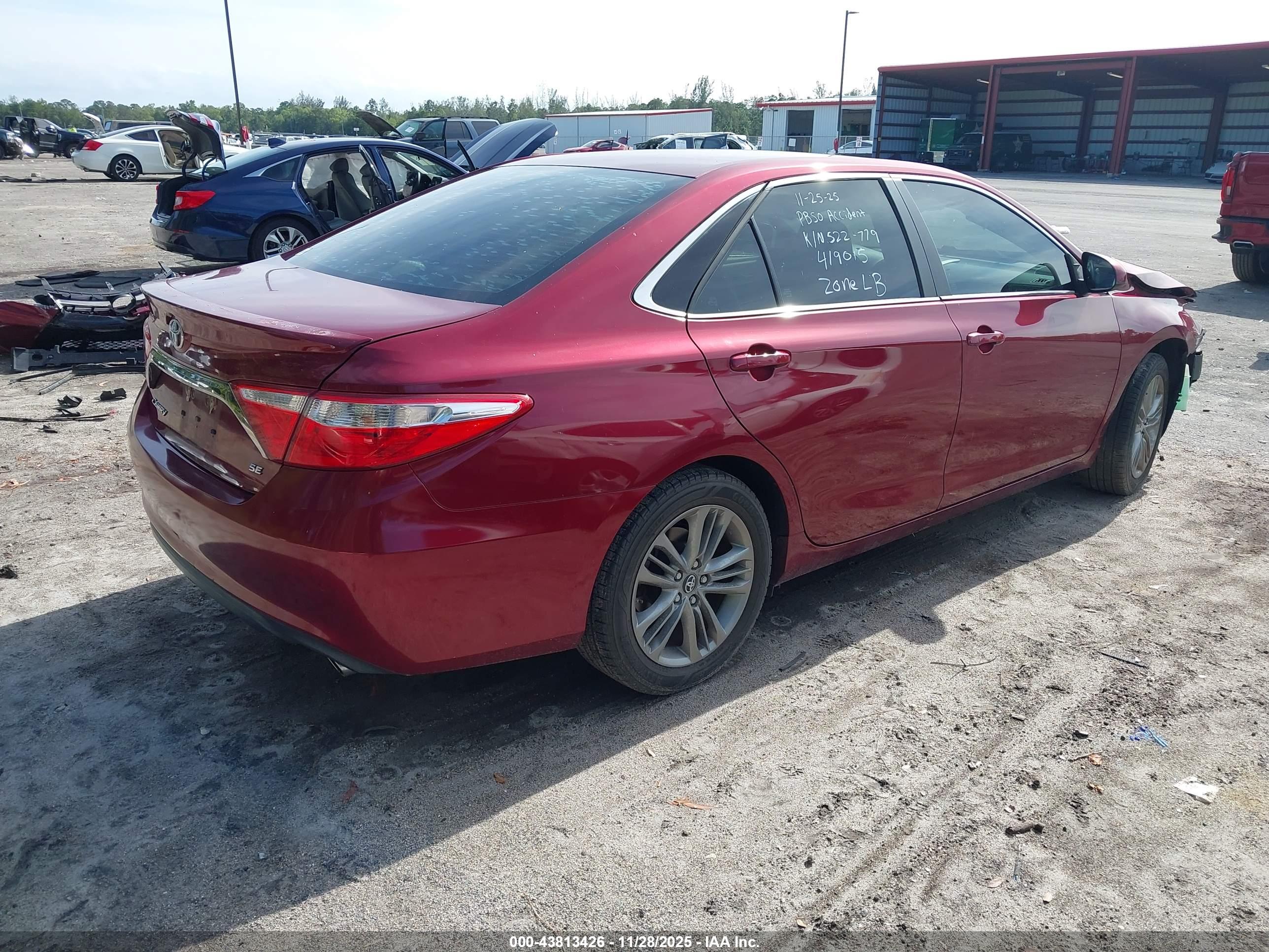 TOYOTA CAMRY image 4