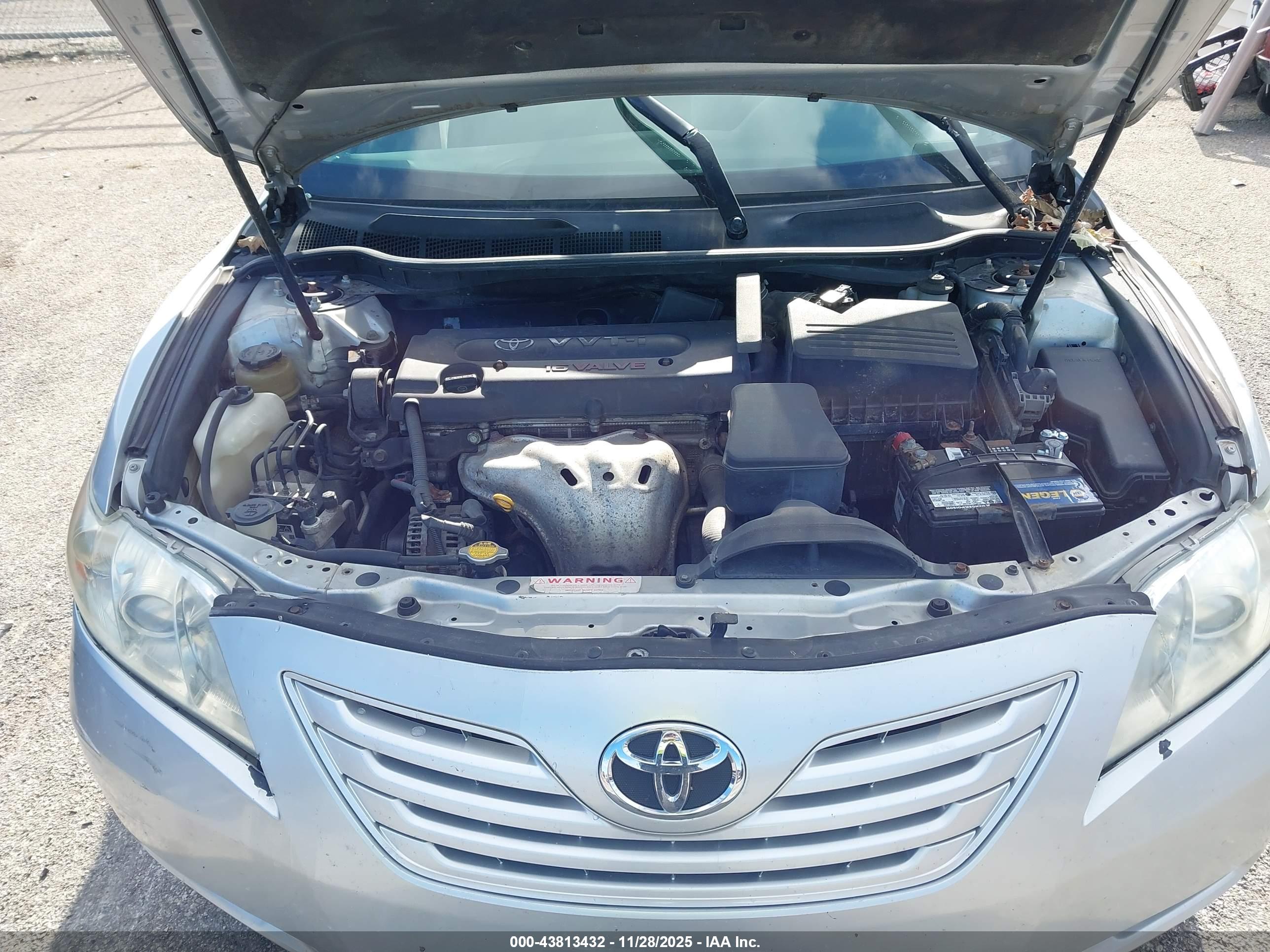 TOYOTA CAMRY image 10