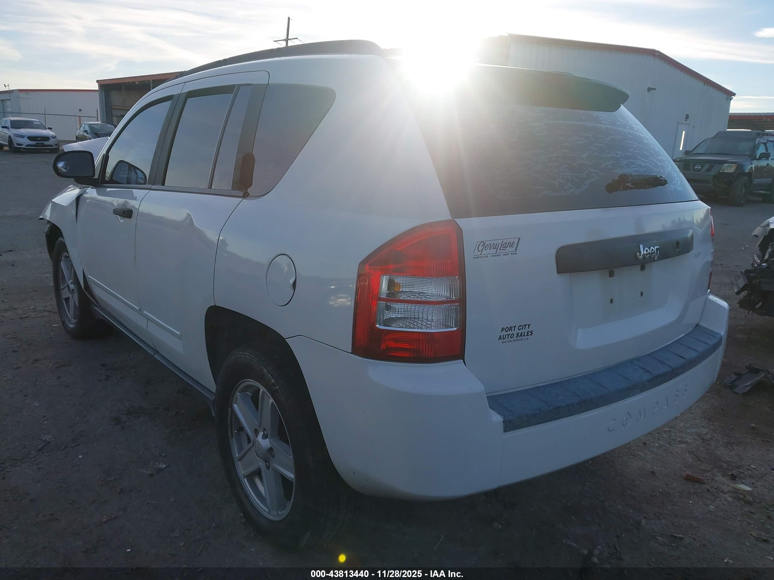 JEEP COMPASS image 3