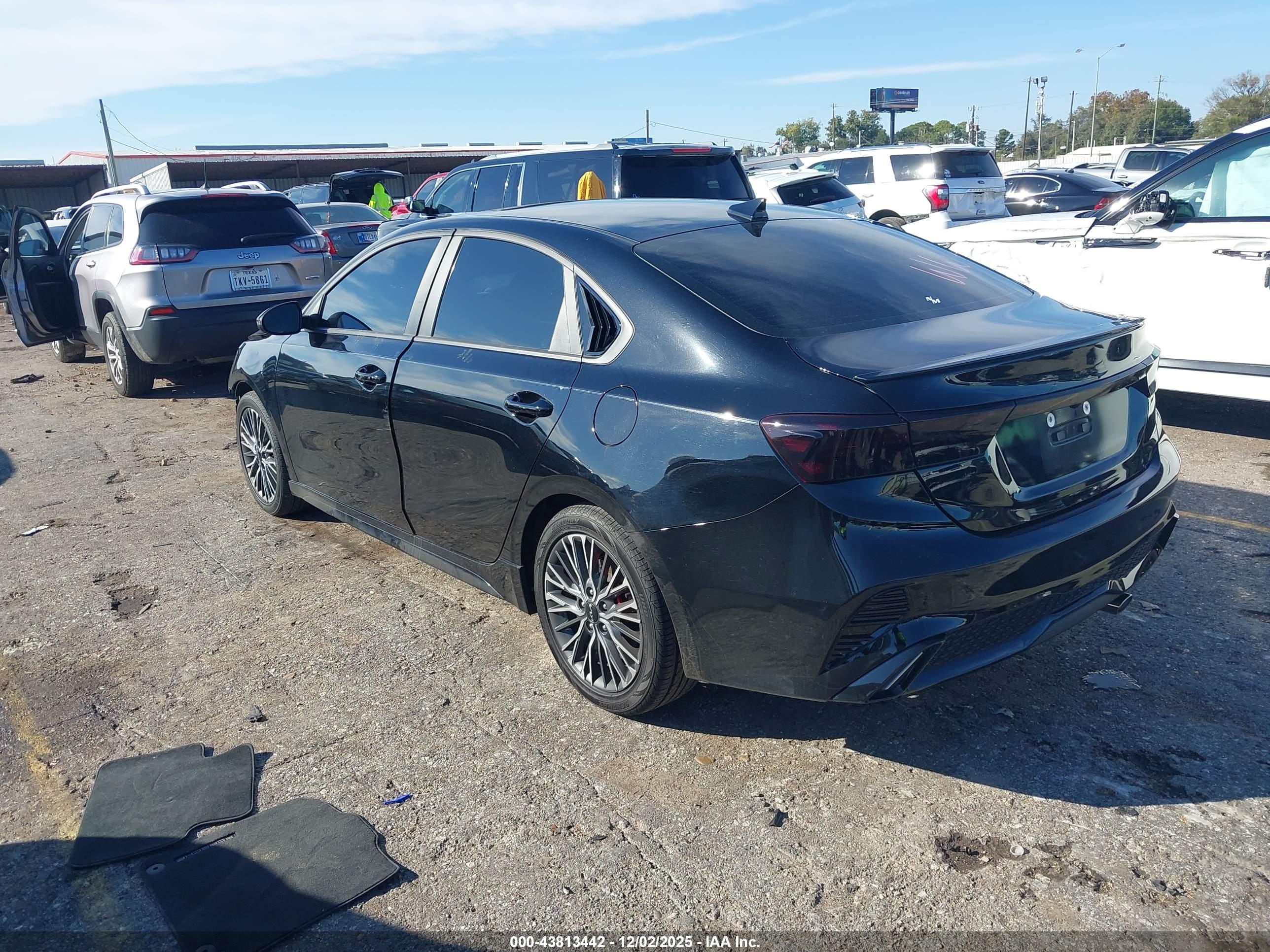 KIA FORTE image 3