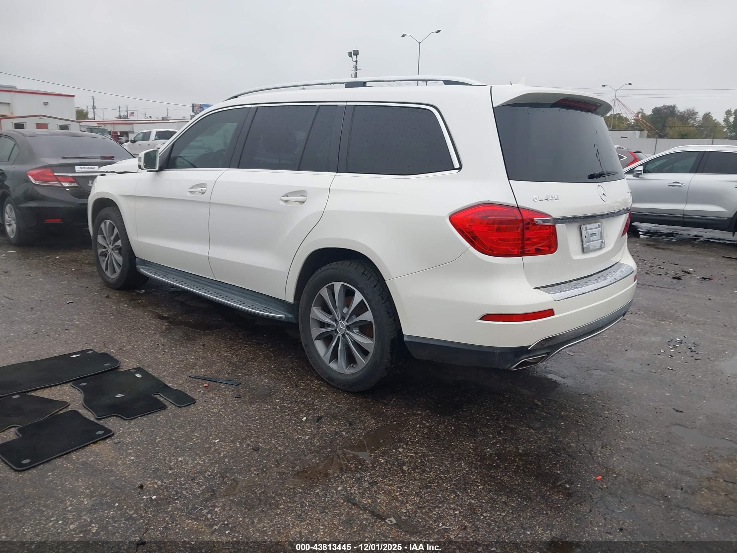 MERCEDES-BENZ GL image 3