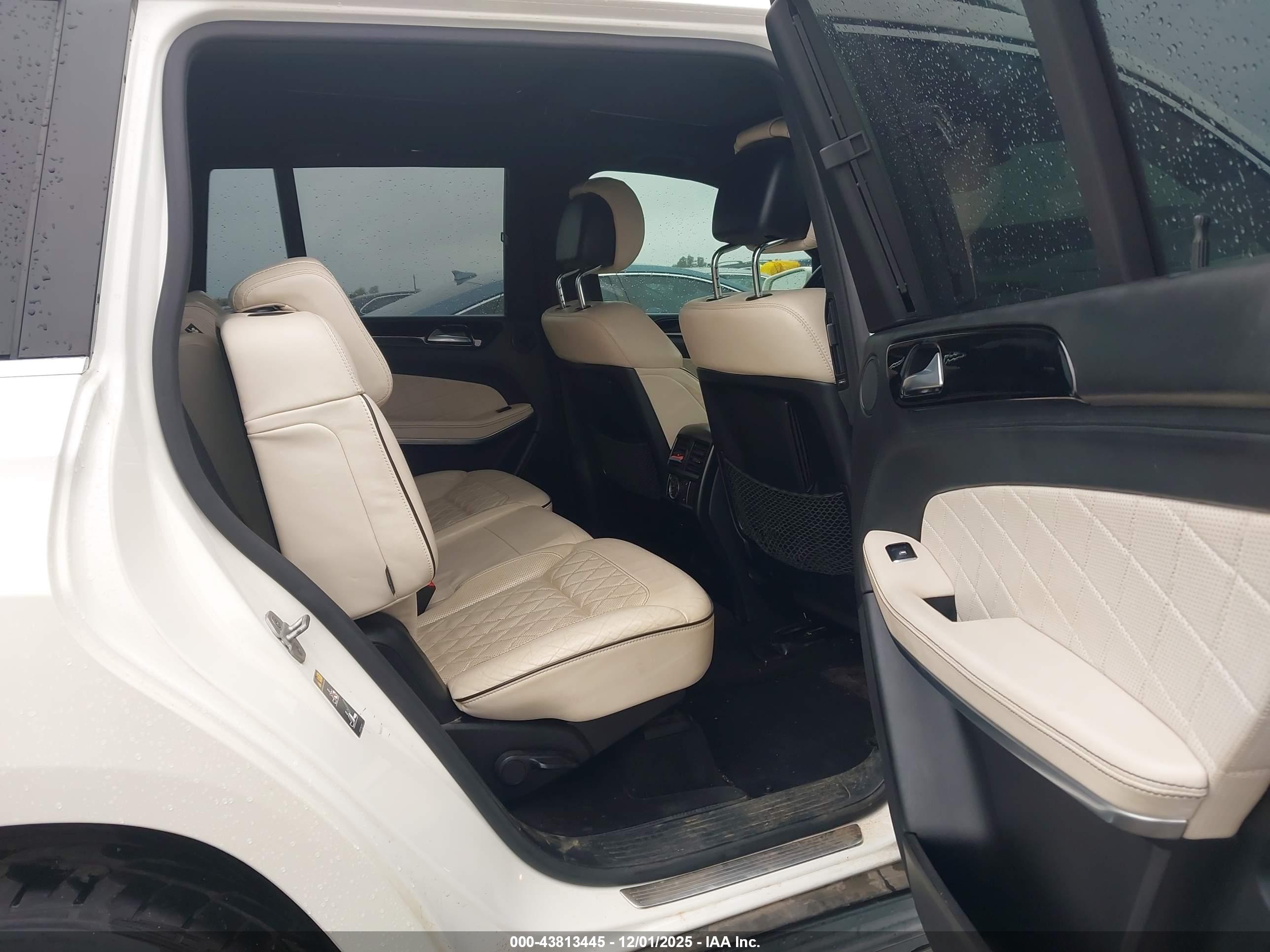 MERCEDES-BENZ GL image 8