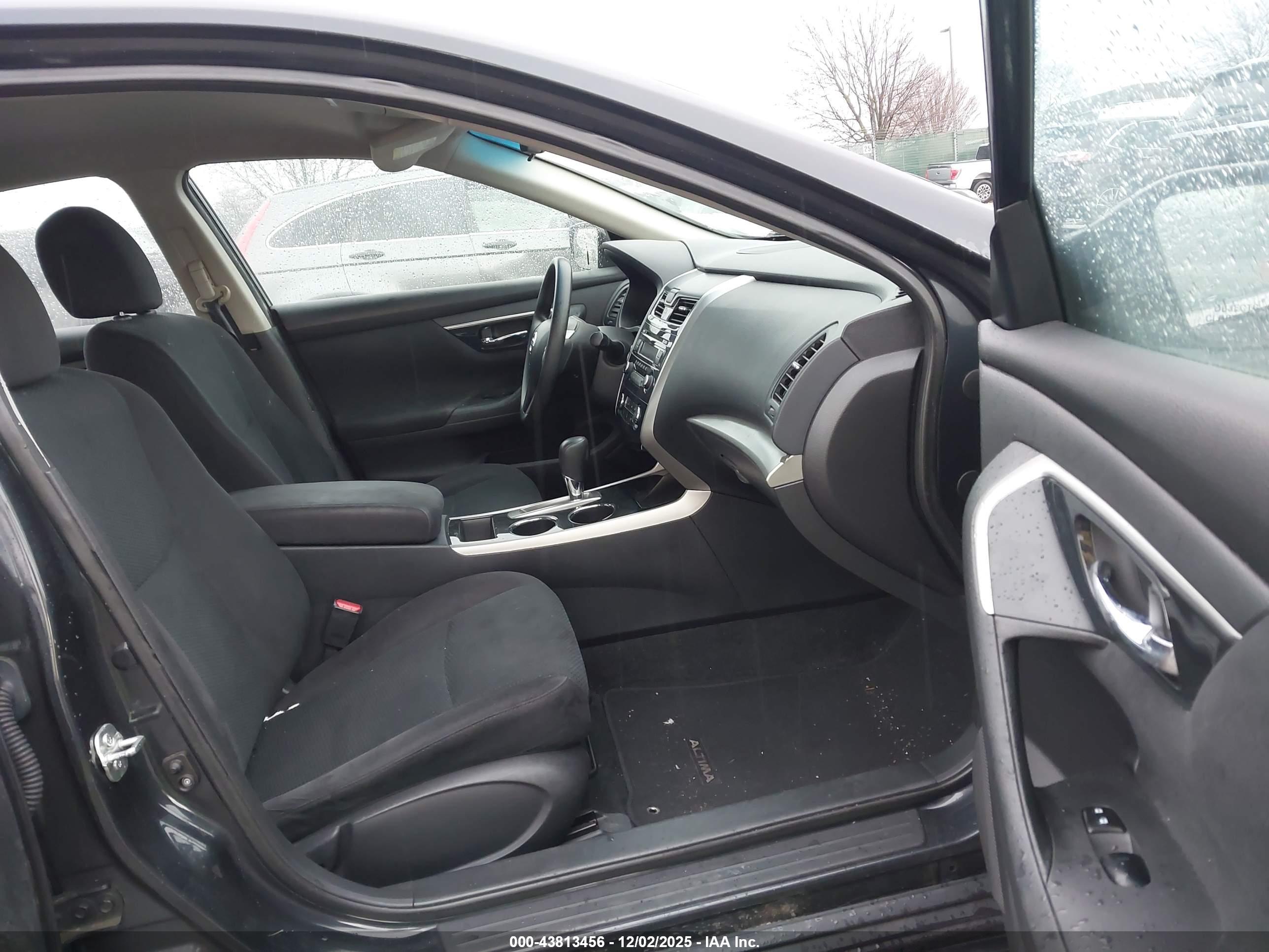 NISSAN ALTIMA image 5