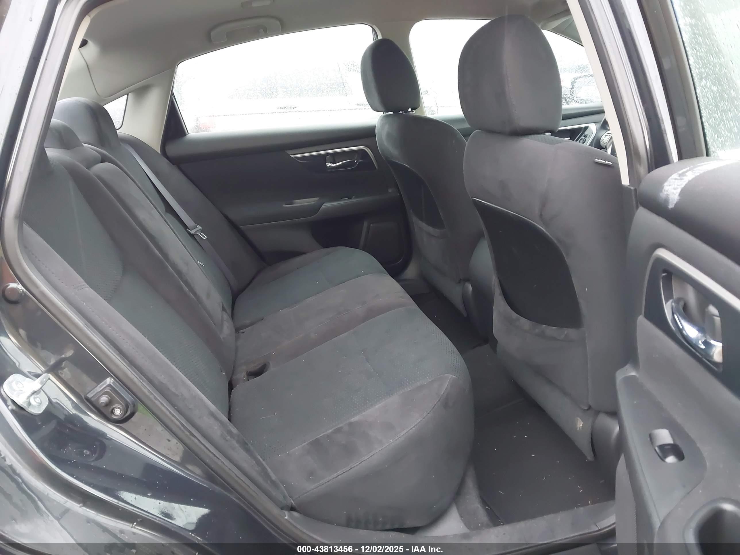 NISSAN ALTIMA image 8