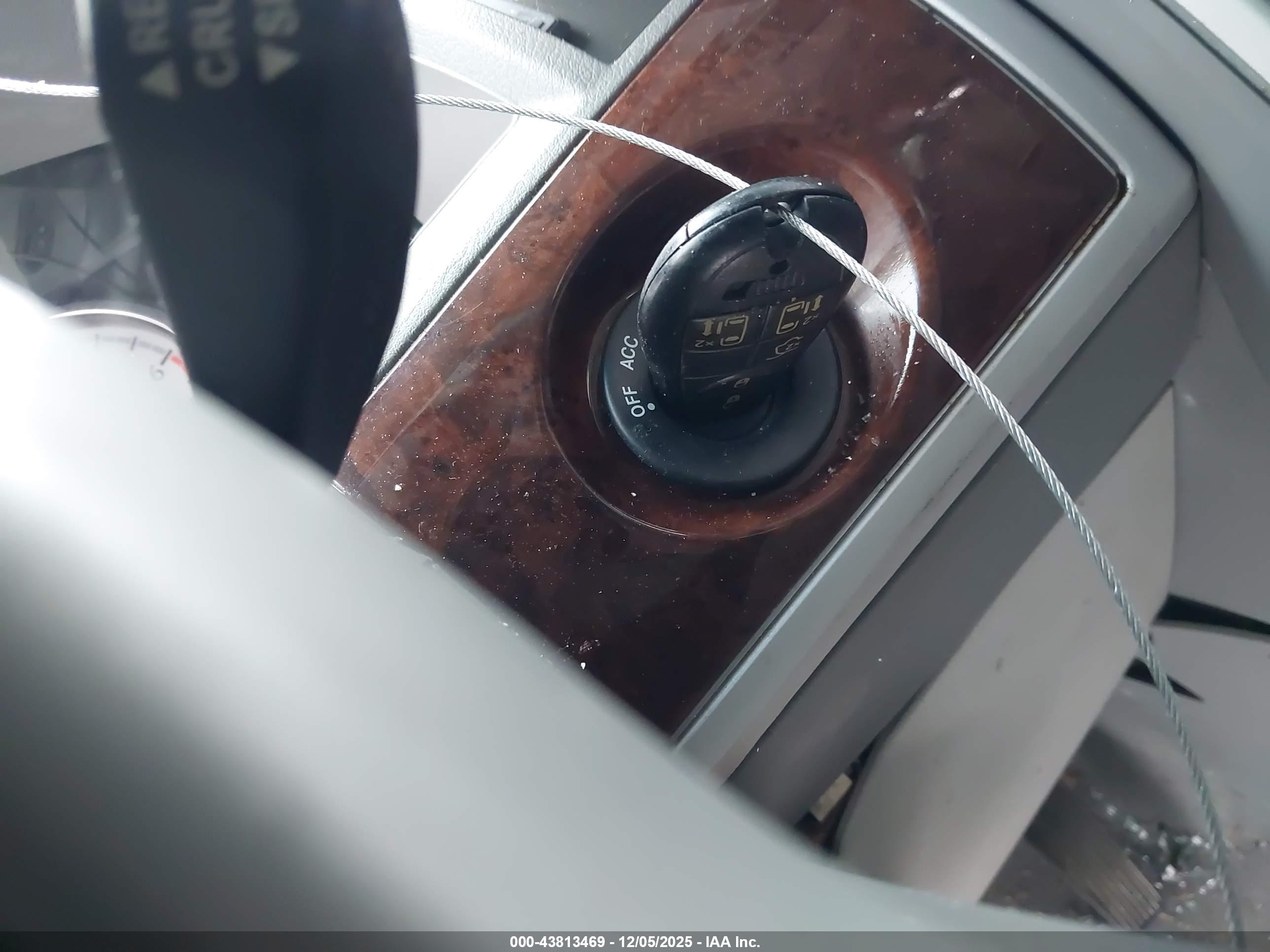 CHRYSLER TOWN image 11