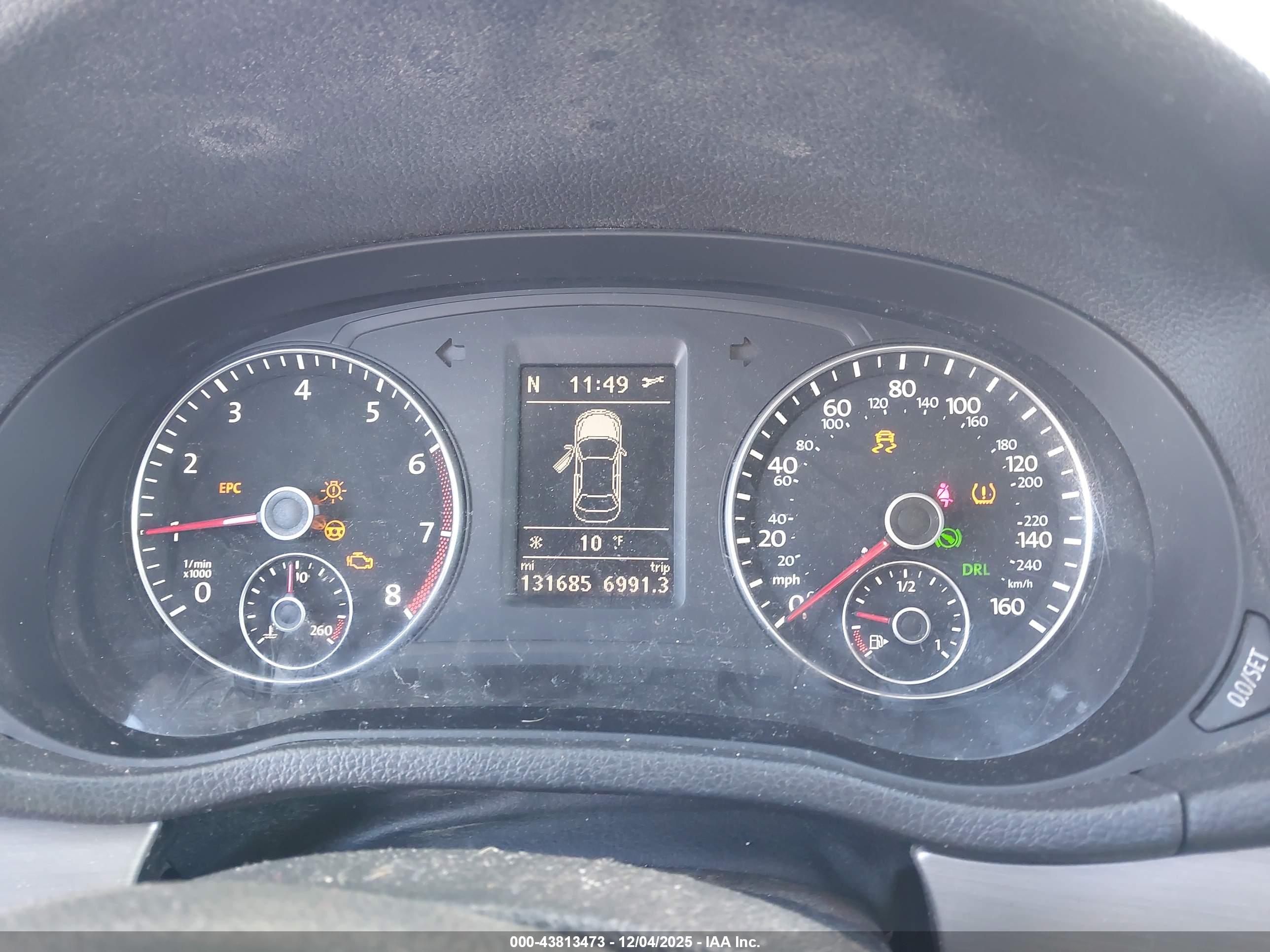 VOLKSWAGEN PASSAT image 7