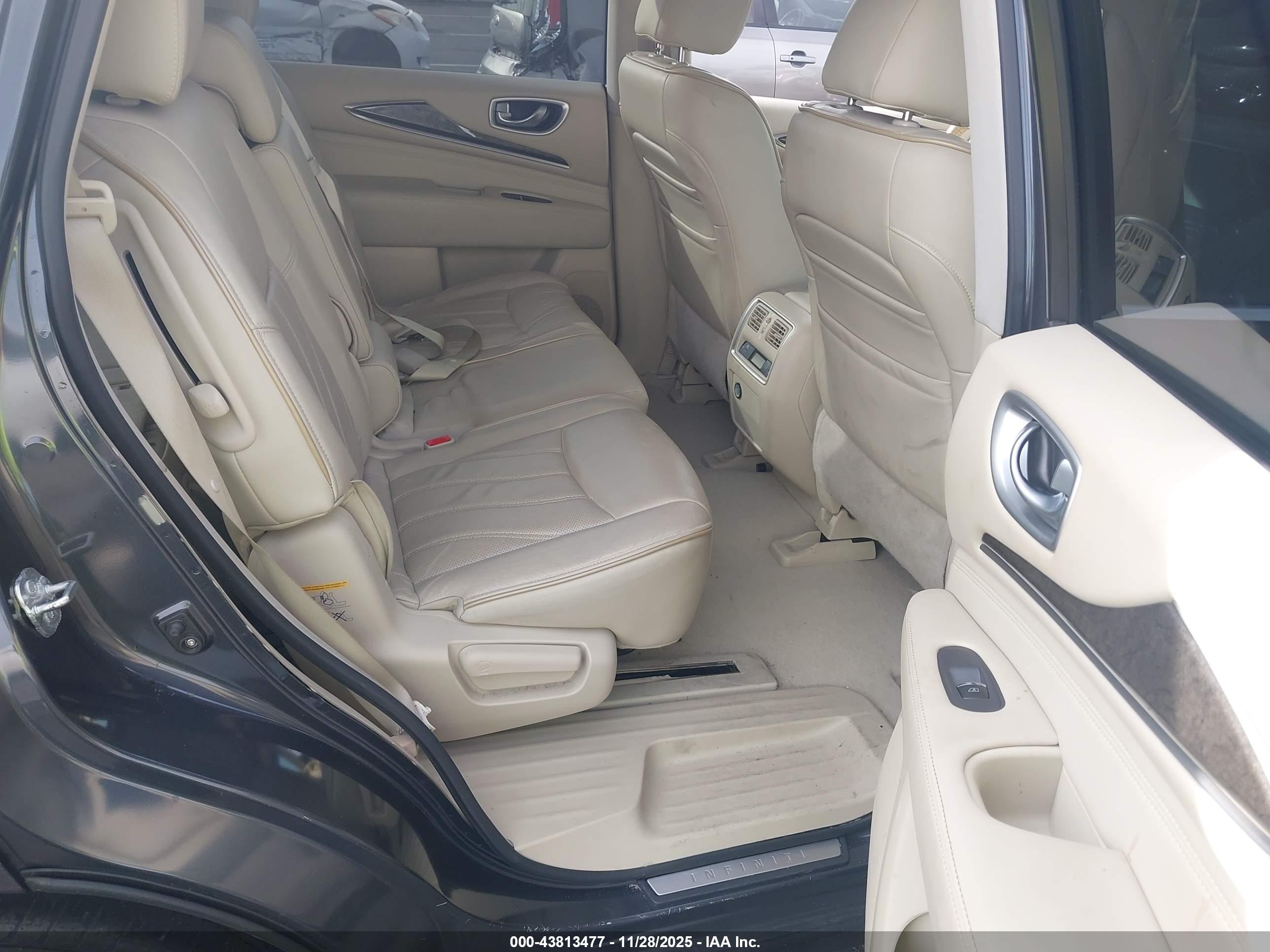 INFINITI QX60 image 8