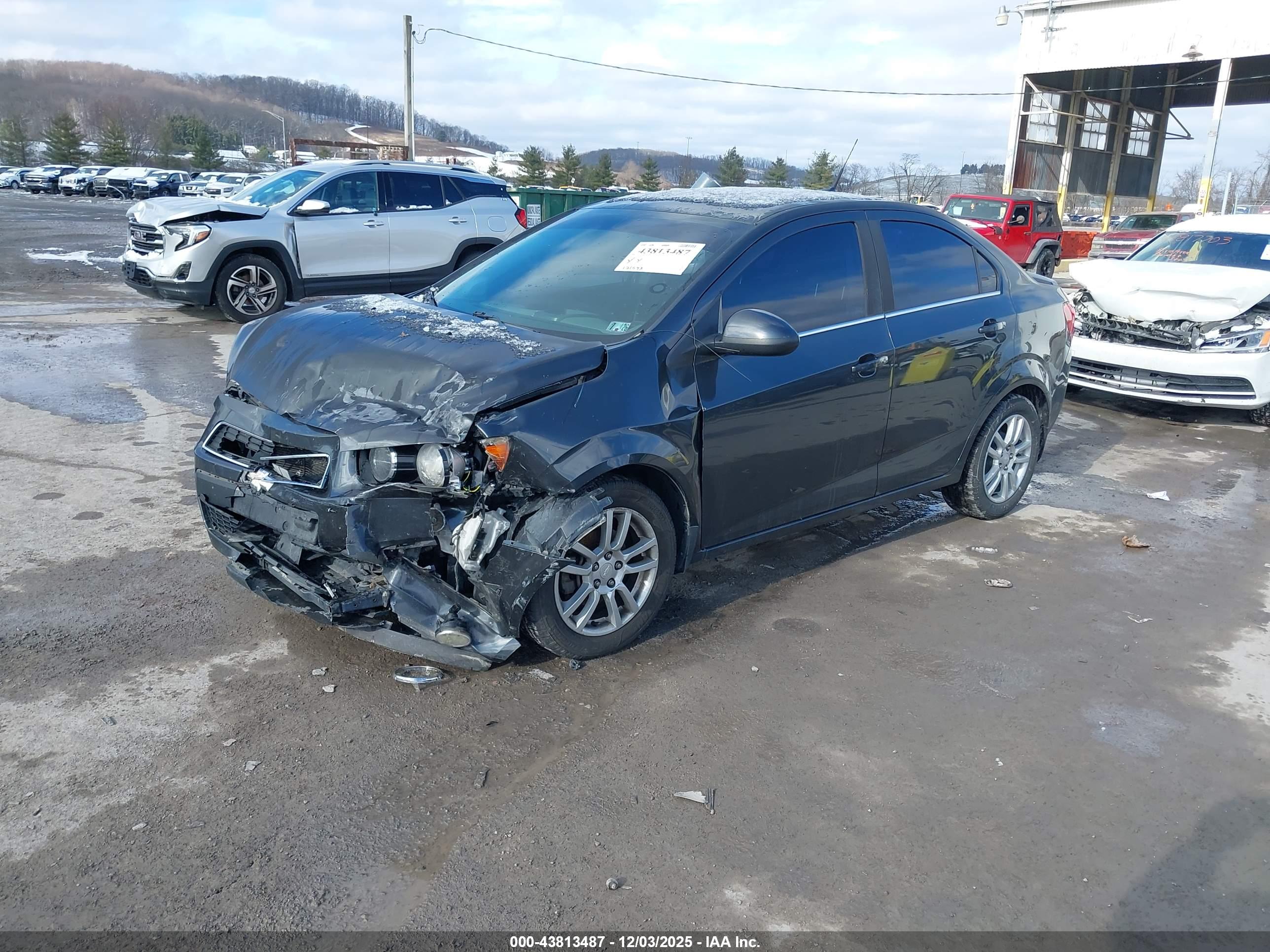 CHEVROLET SONIC image 2