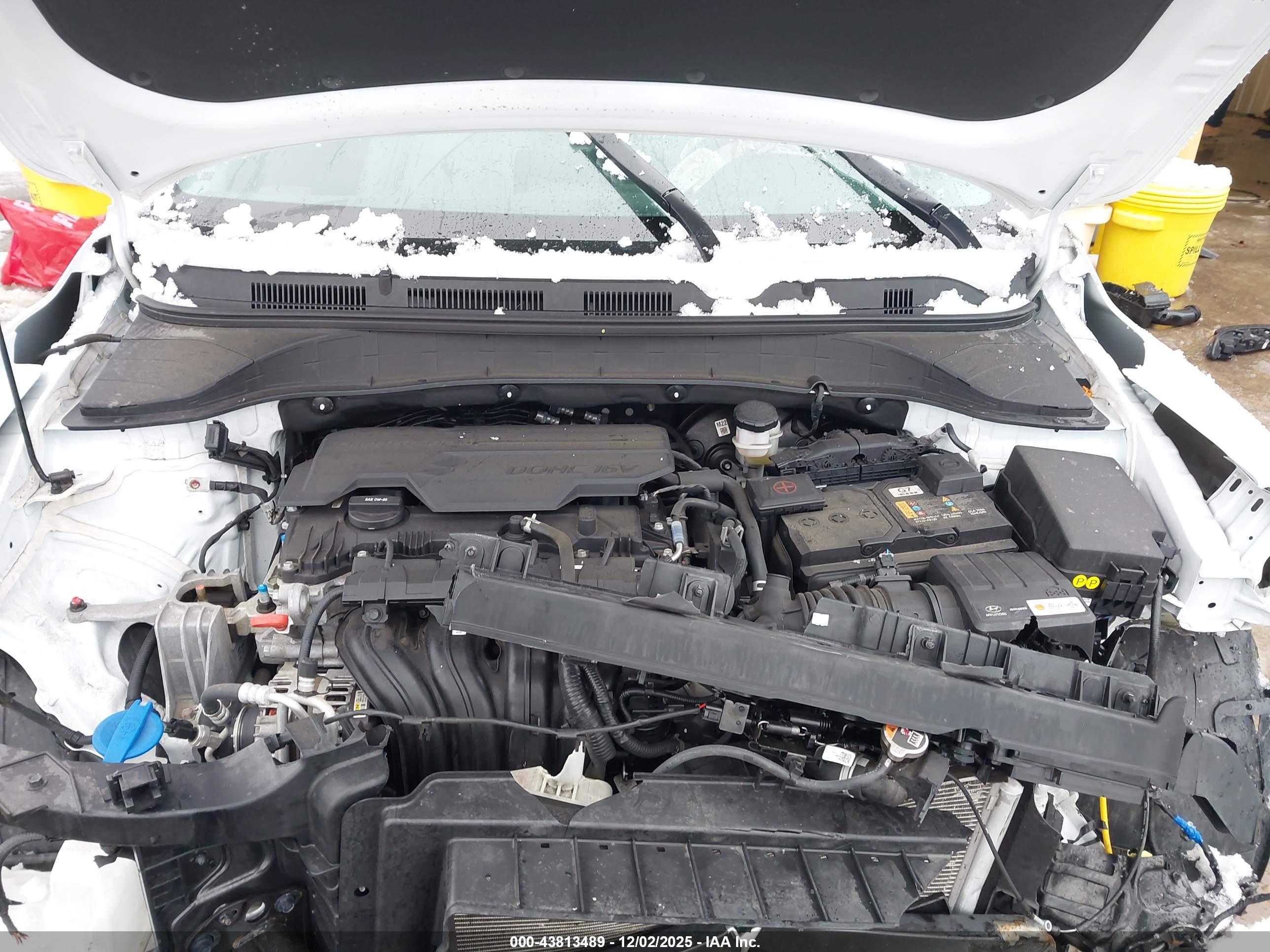 HYUNDAI KONA image 10