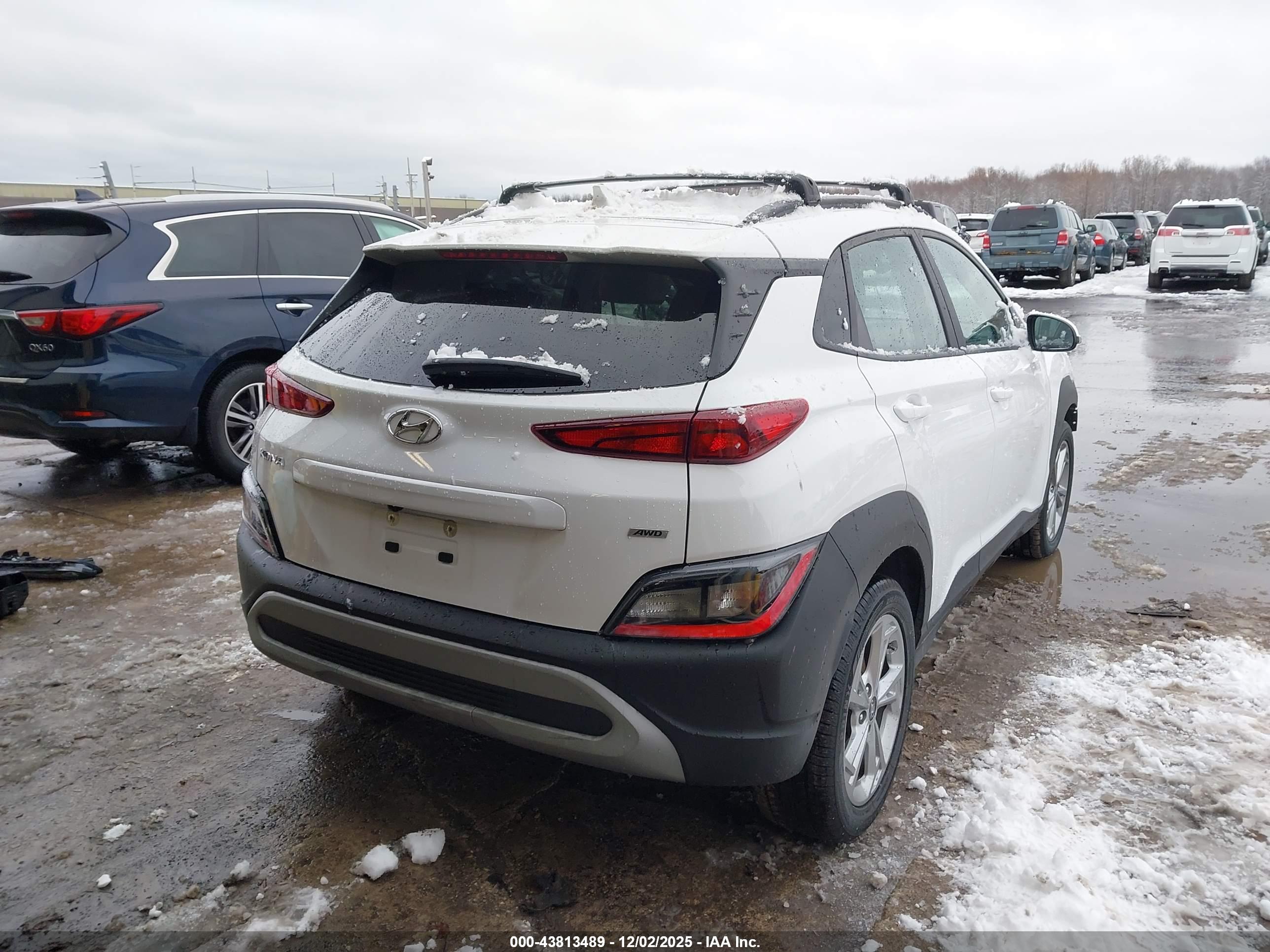 HYUNDAI KONA image 4