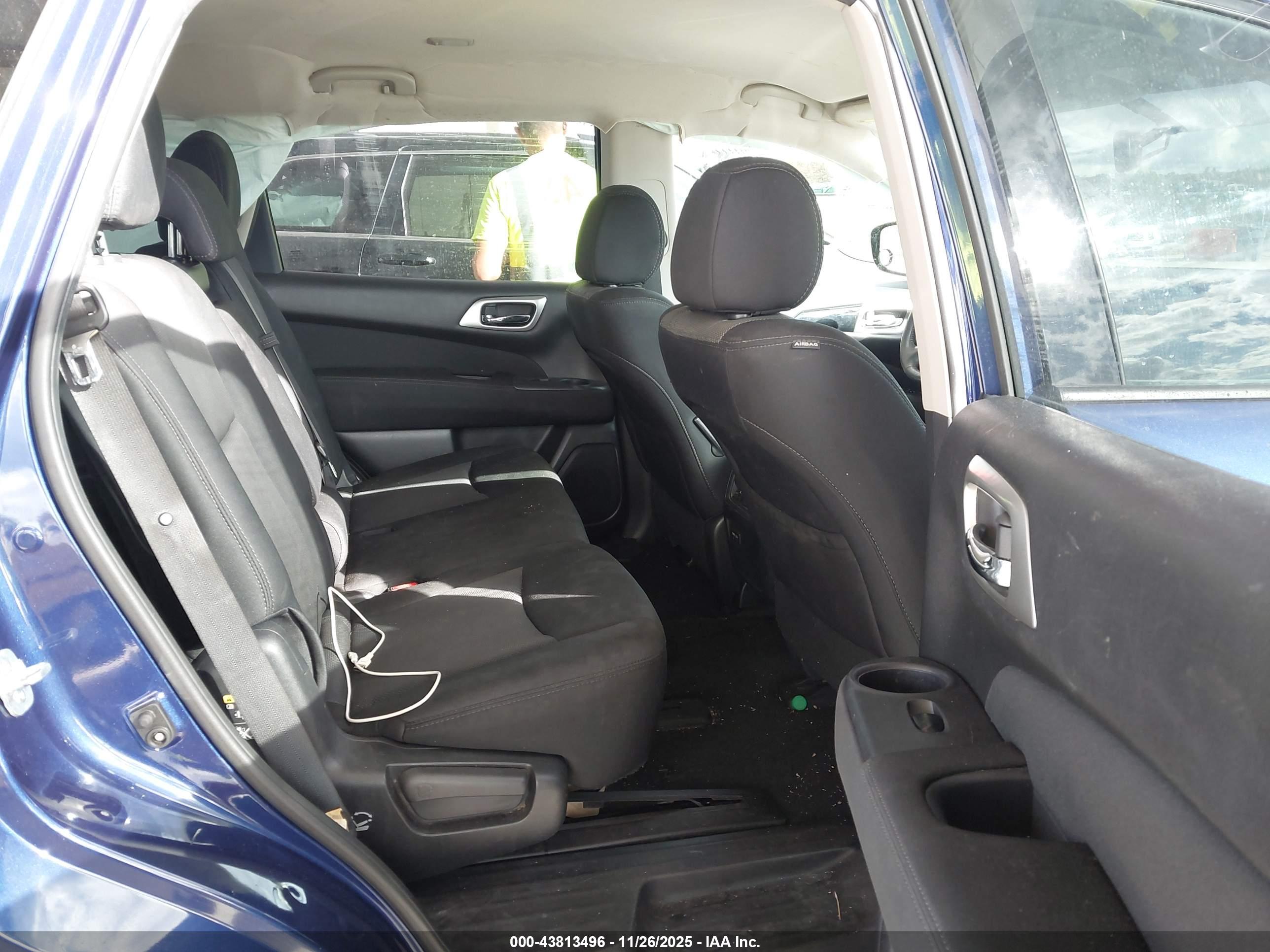 NISSAN PATHFINDER image 8