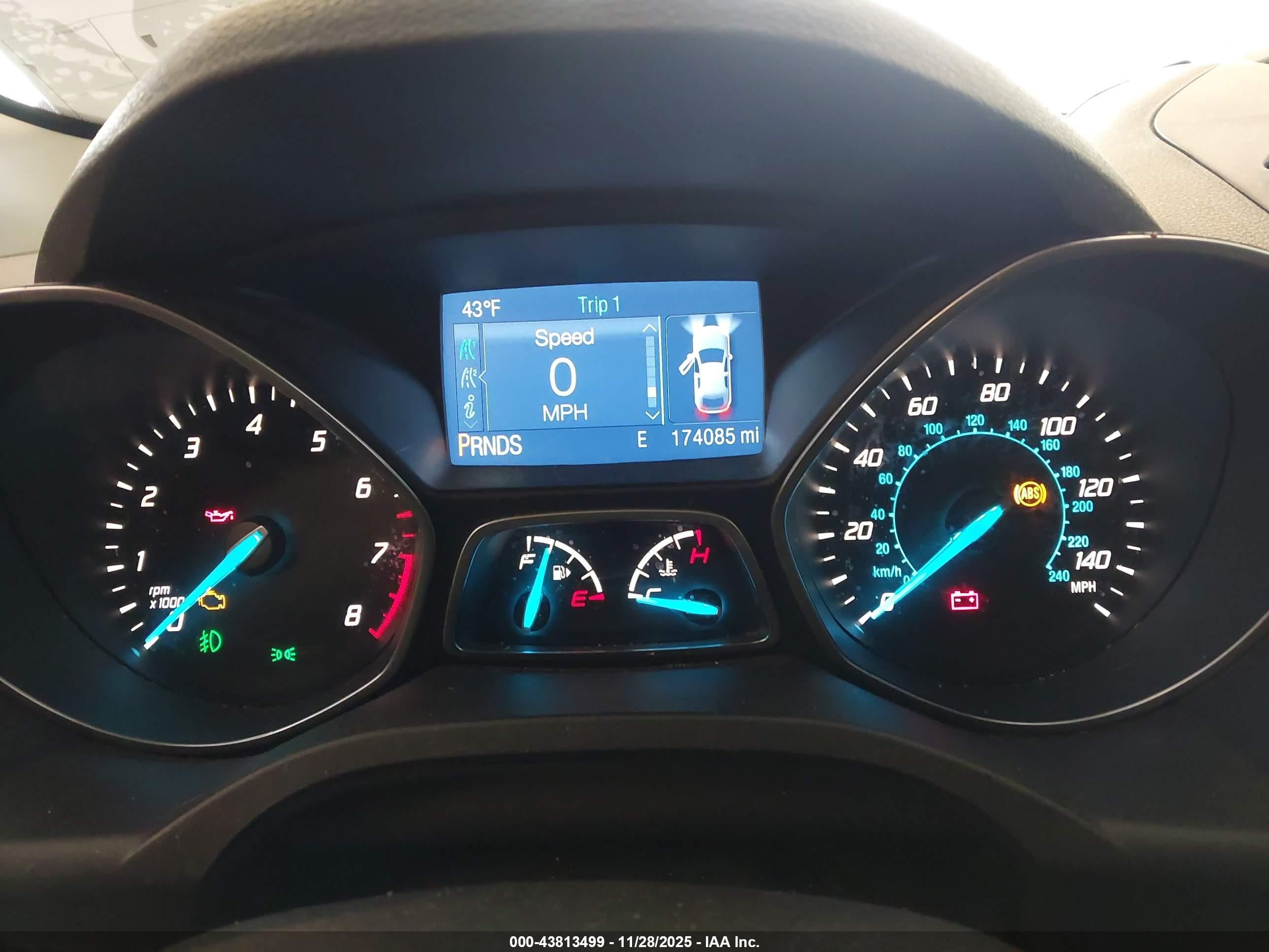 FORD ESCAPE image 7