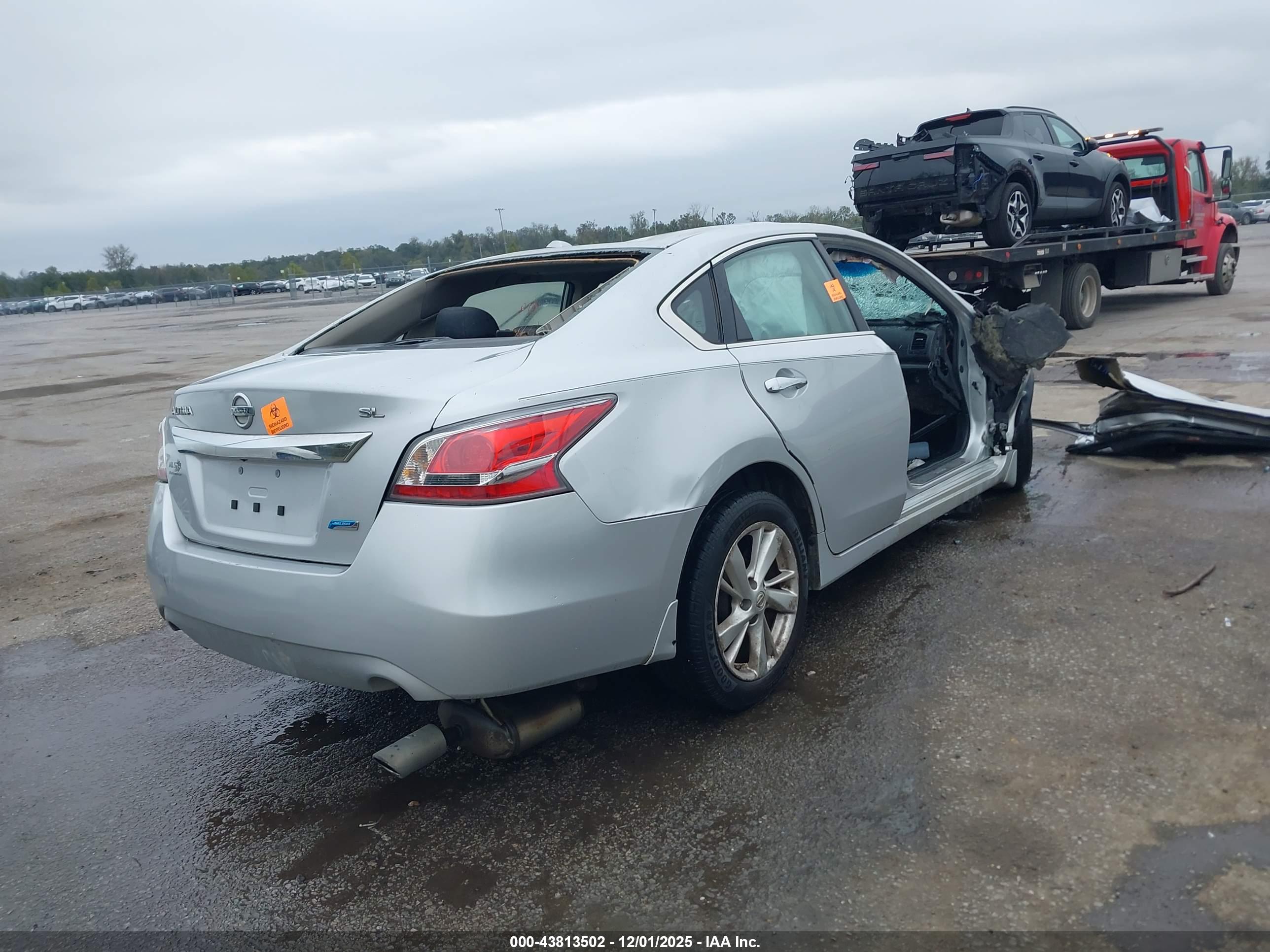 NISSAN ALTIMA image 4
