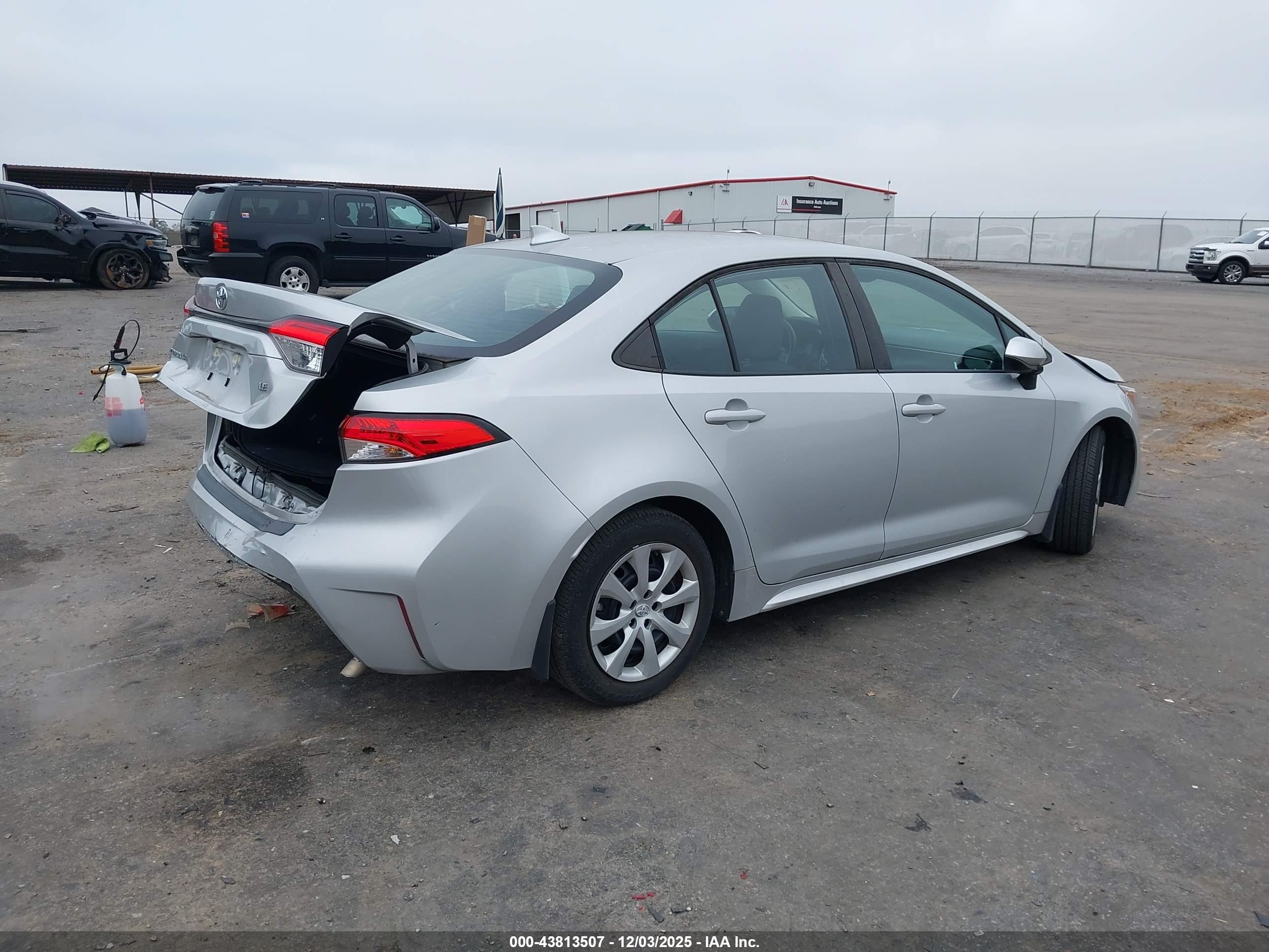 TOYOTA COROLLA image 4