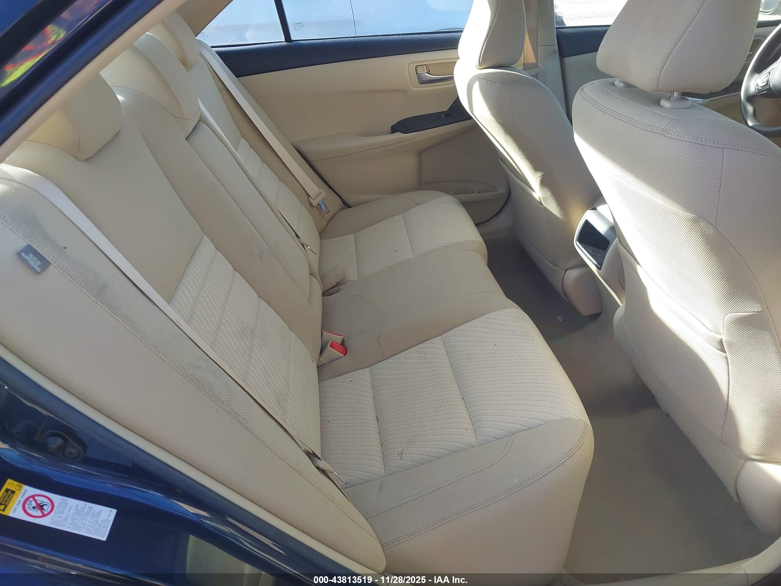 TOYOTA CAMRY image 8