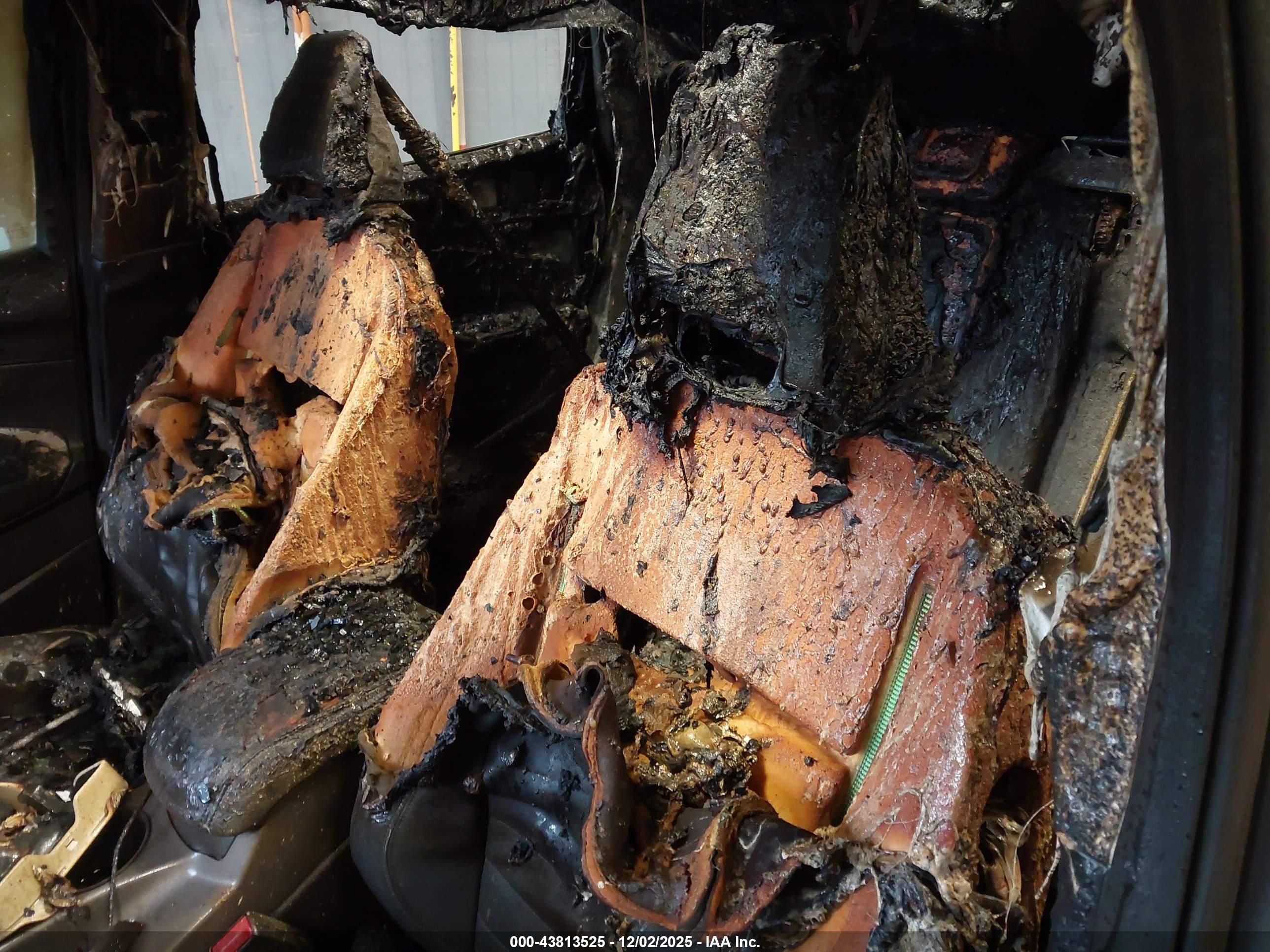 FORD ESCAPE image 6