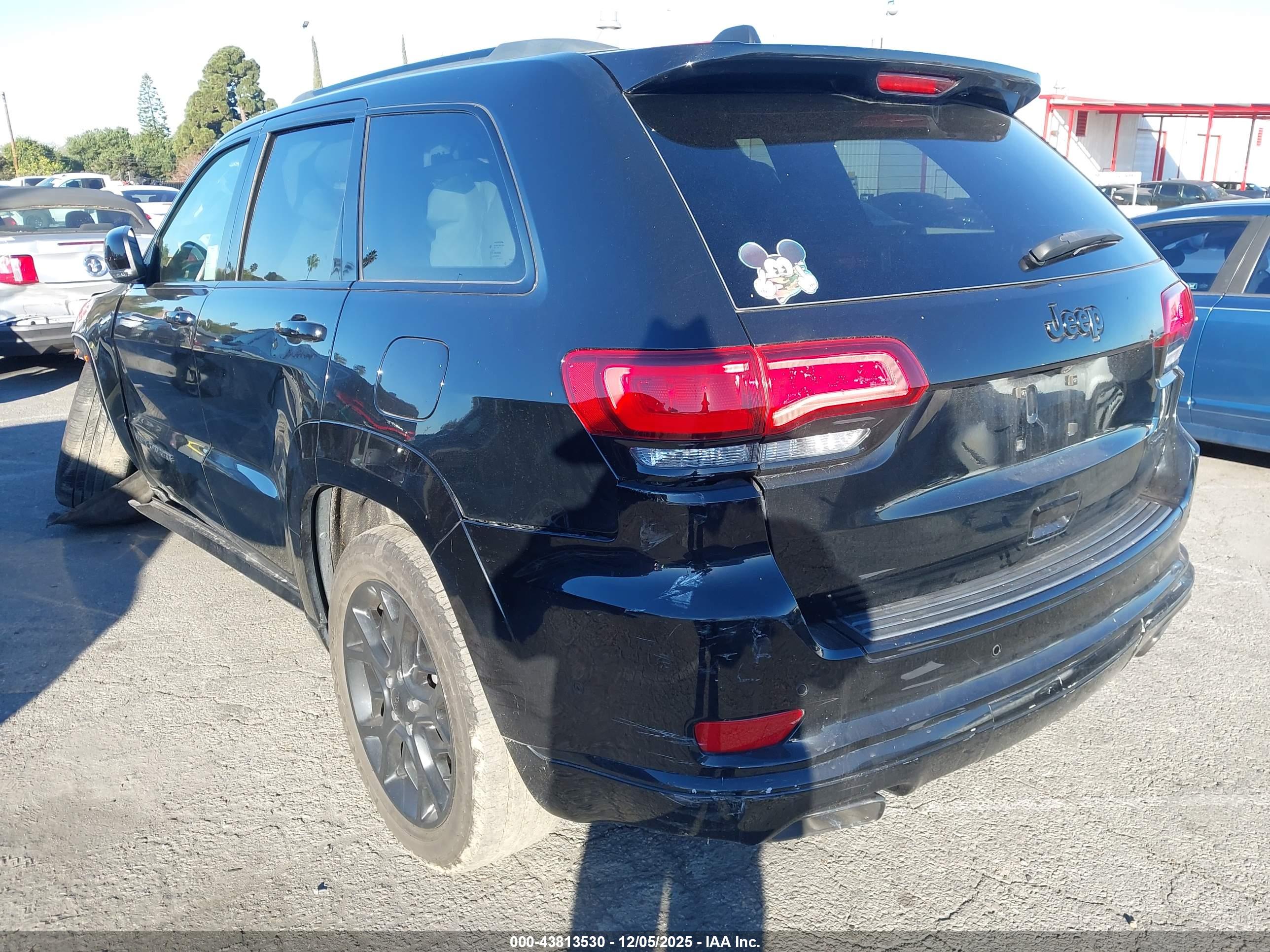 JEEP GRAND image 3