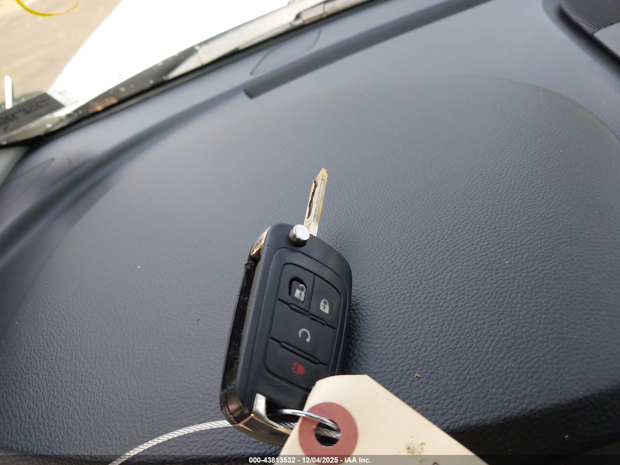 CHEVROLET EQUINOX image 11