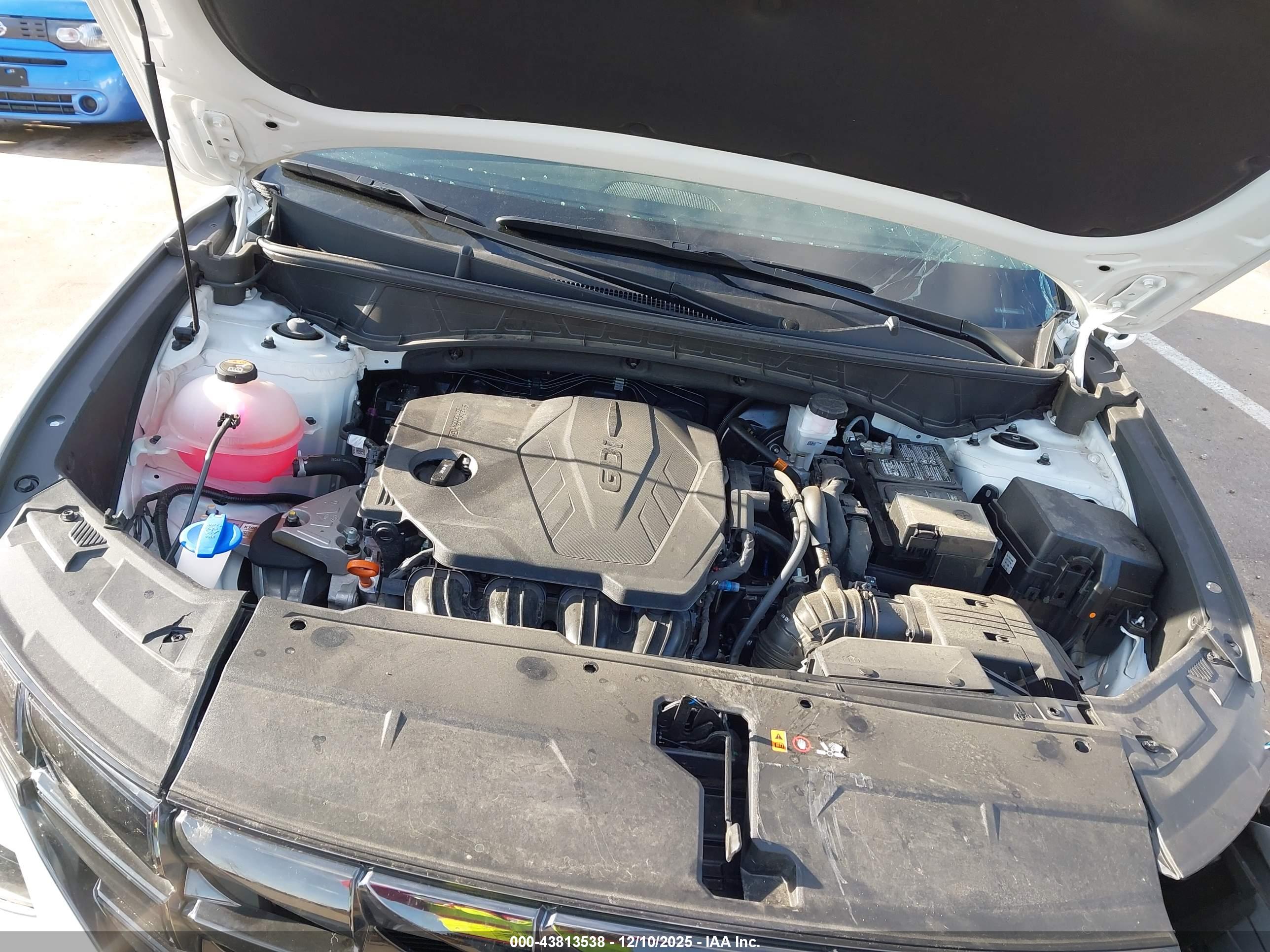 HYUNDAI TUCSON image 10