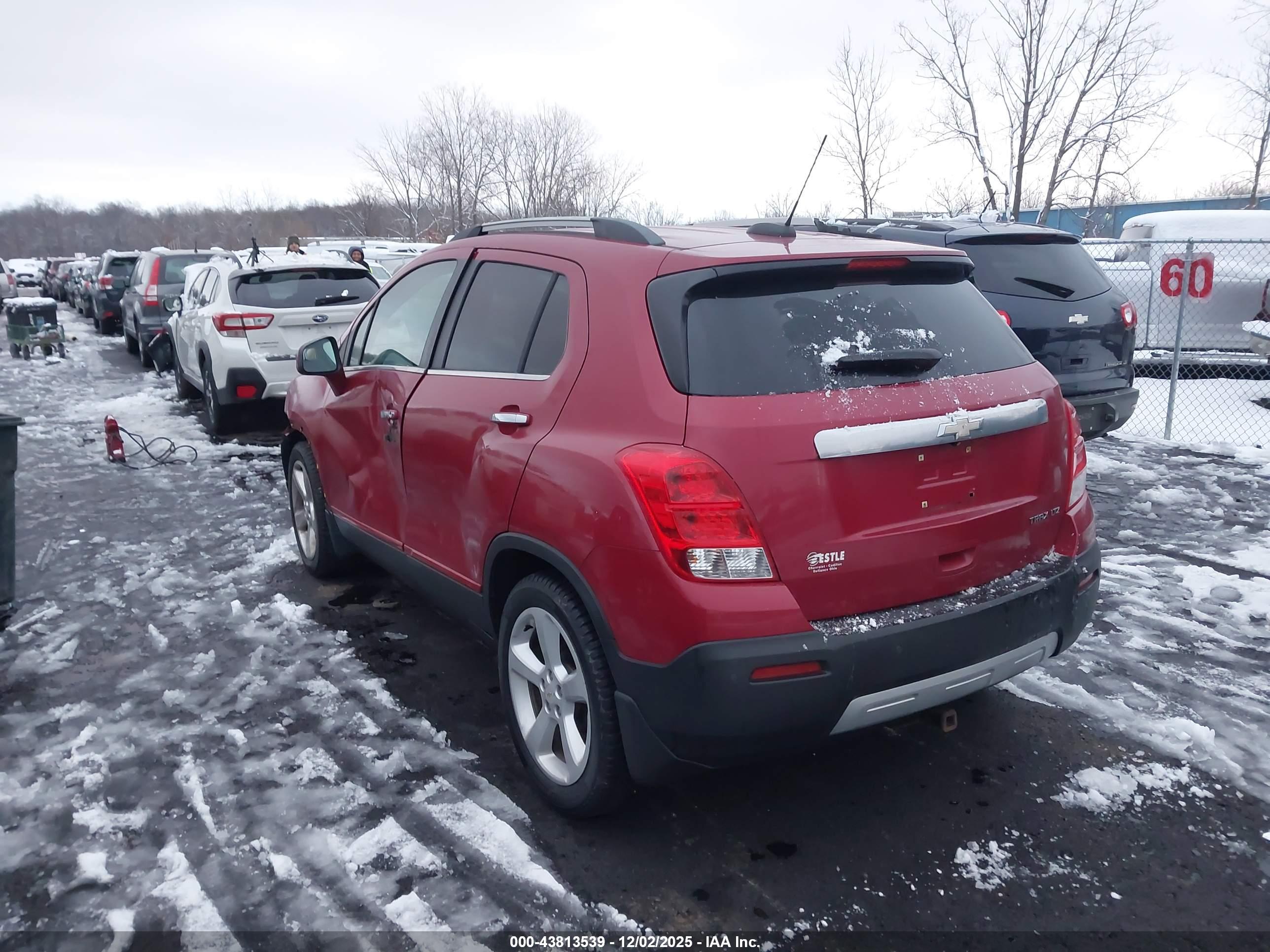 CHEVROLET TRAX image 3