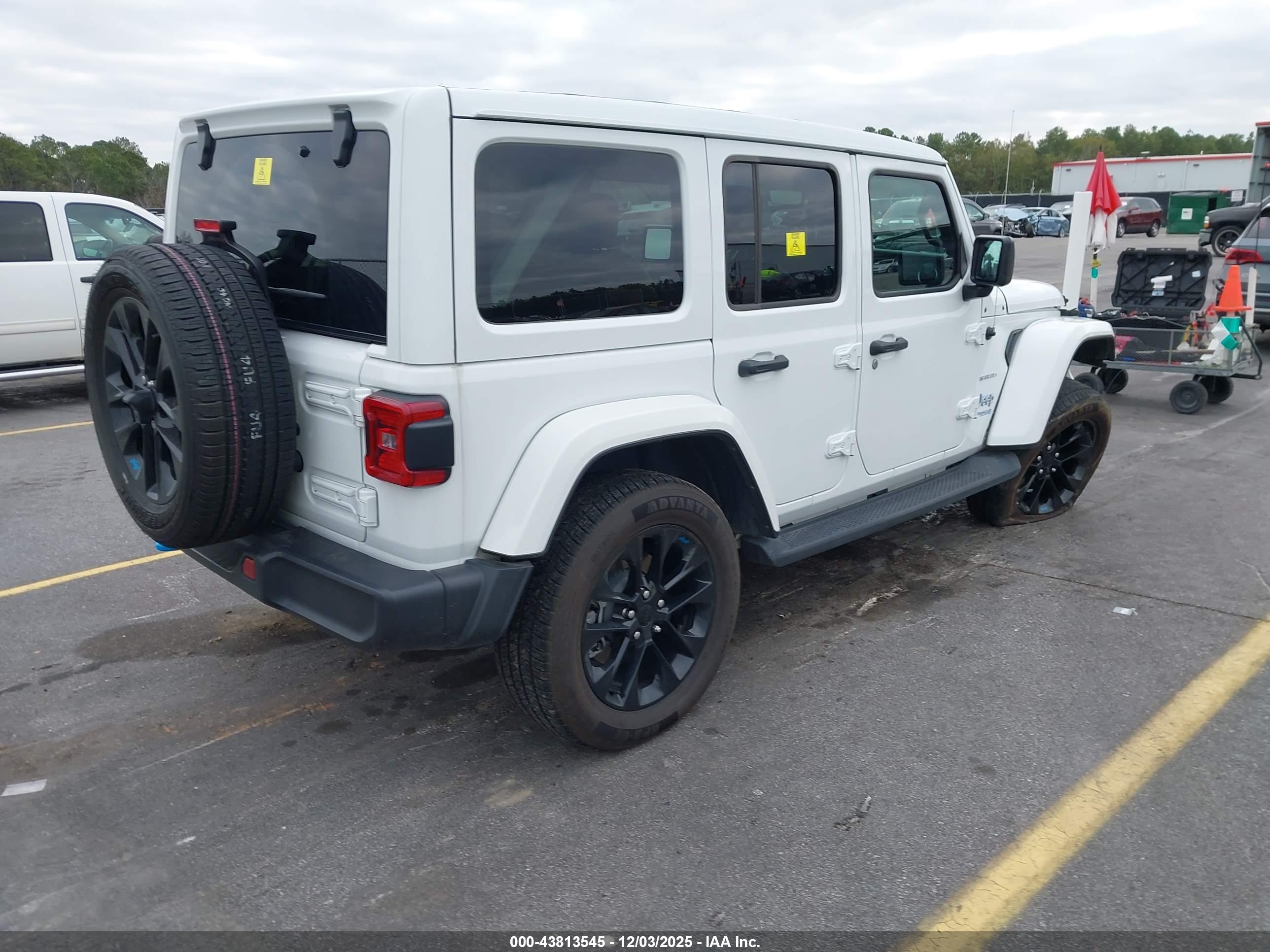 JEEP WRANGLER image 4