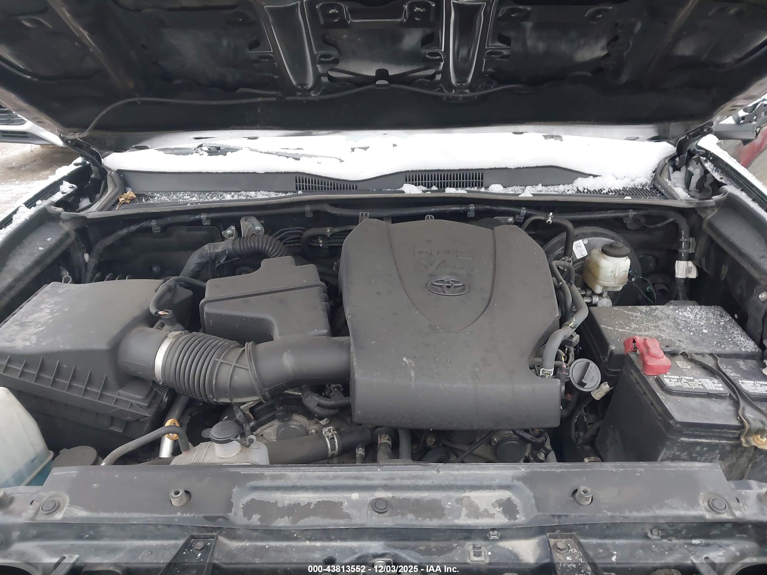 TOYOTA TACOMA image 10