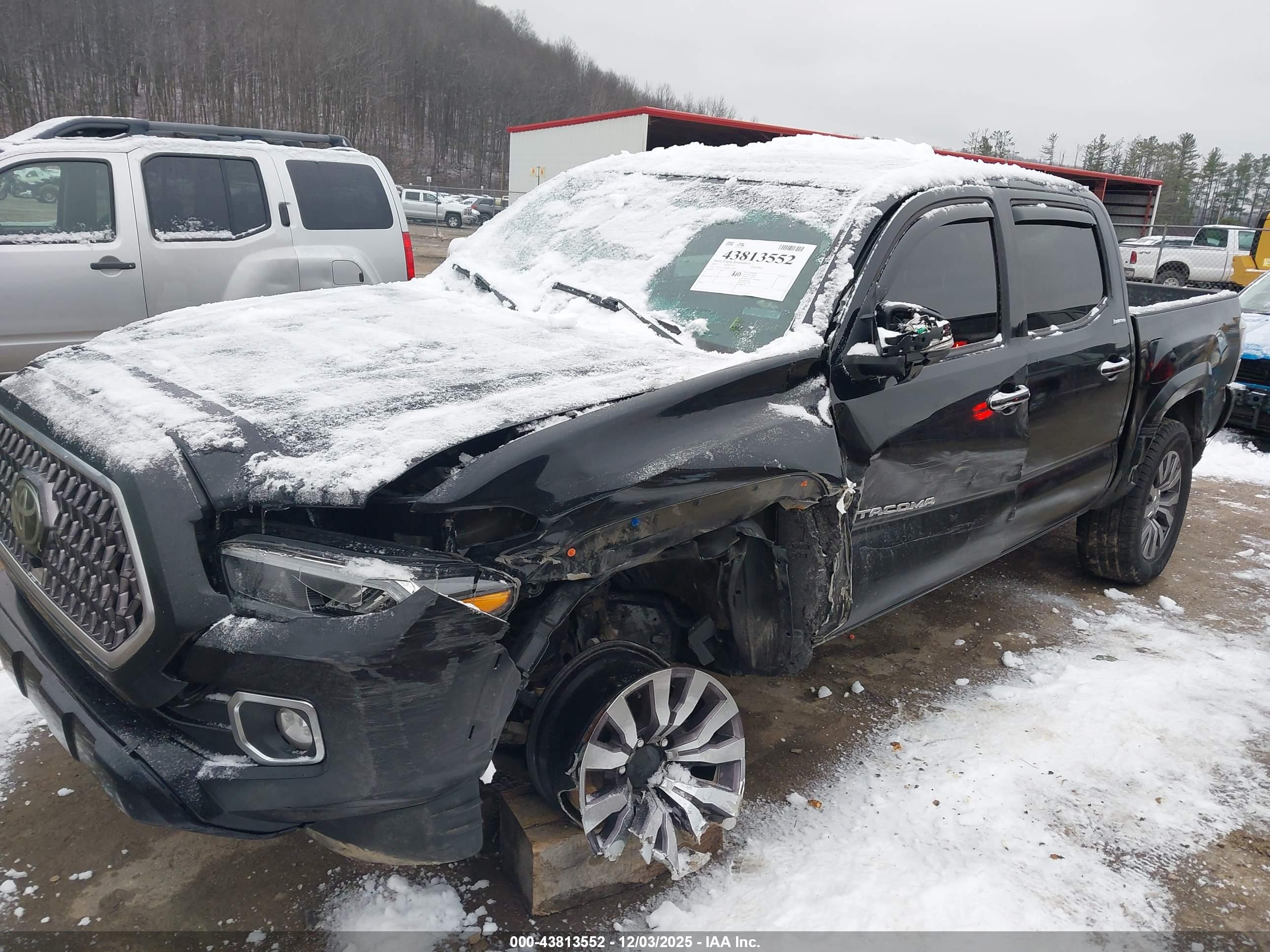 TOYOTA TACOMA image 2