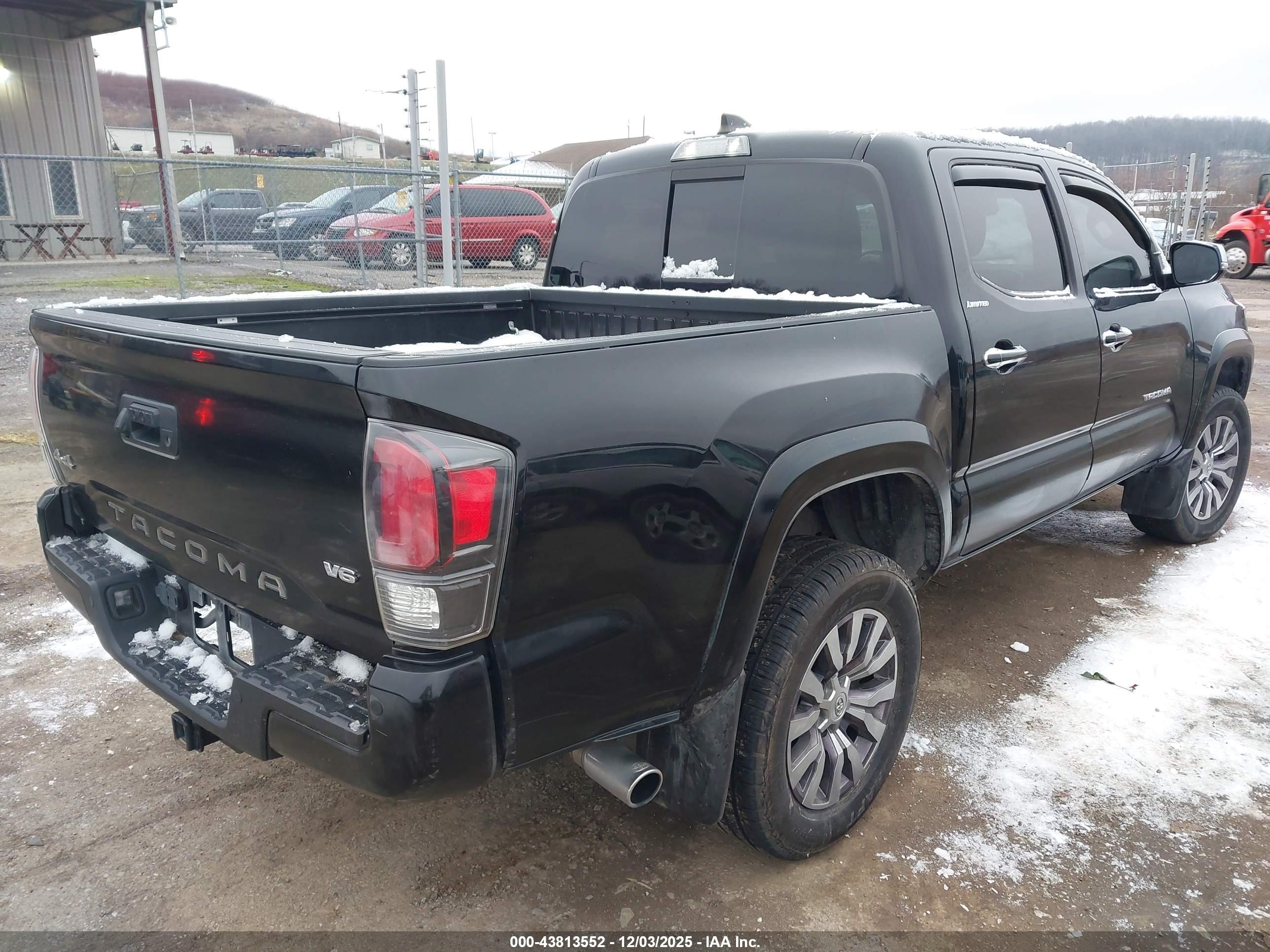 TOYOTA TACOMA image 4