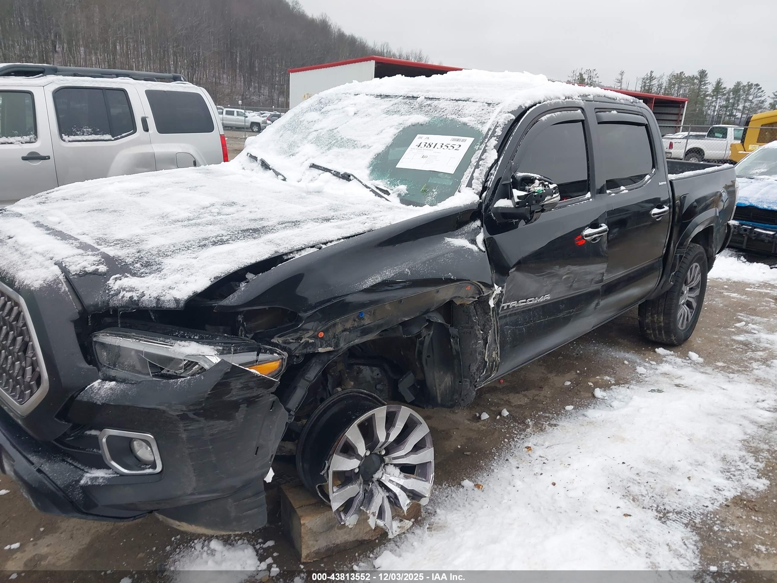 TOYOTA TACOMA image 6