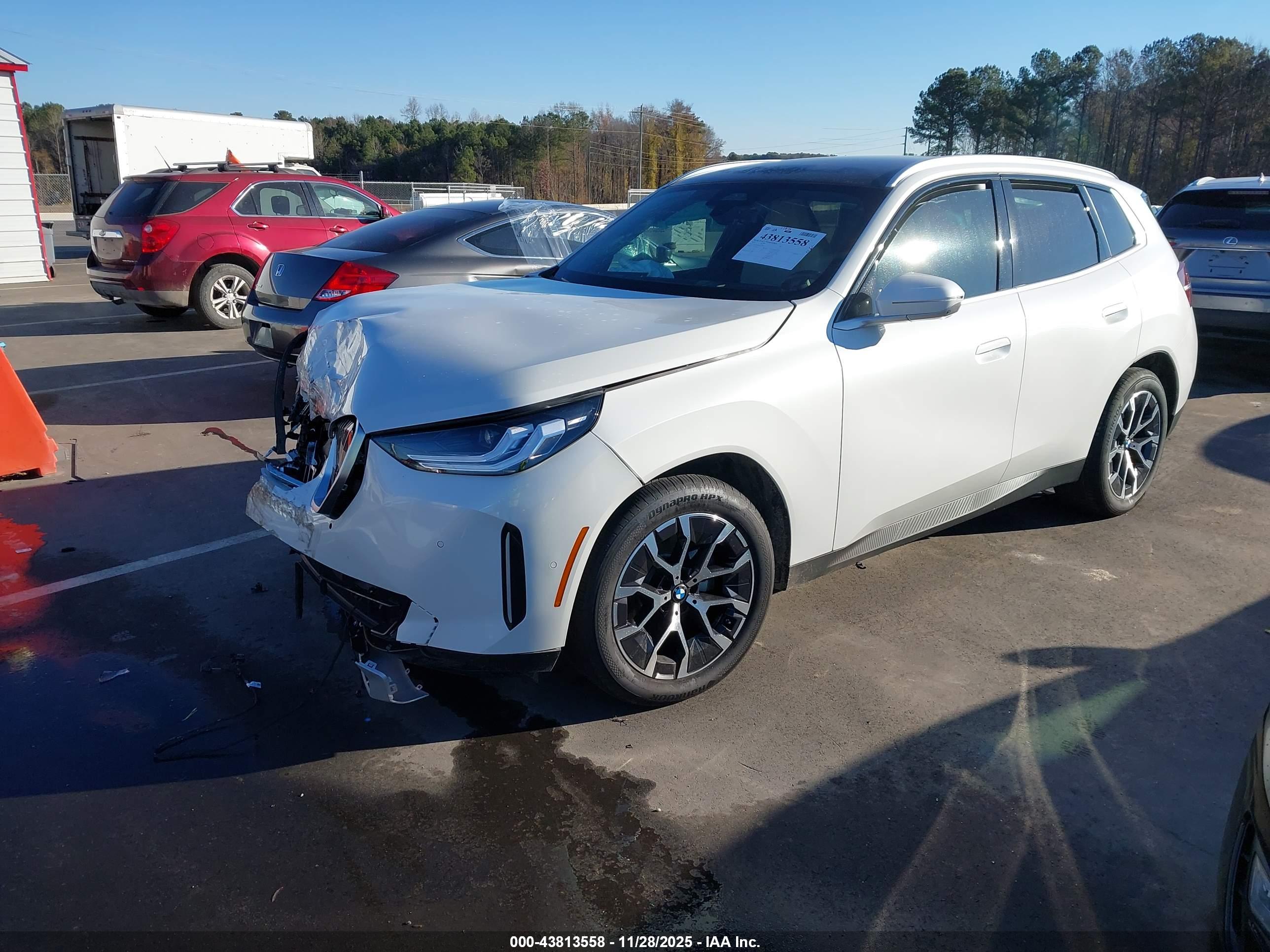 BMW X3 image 2