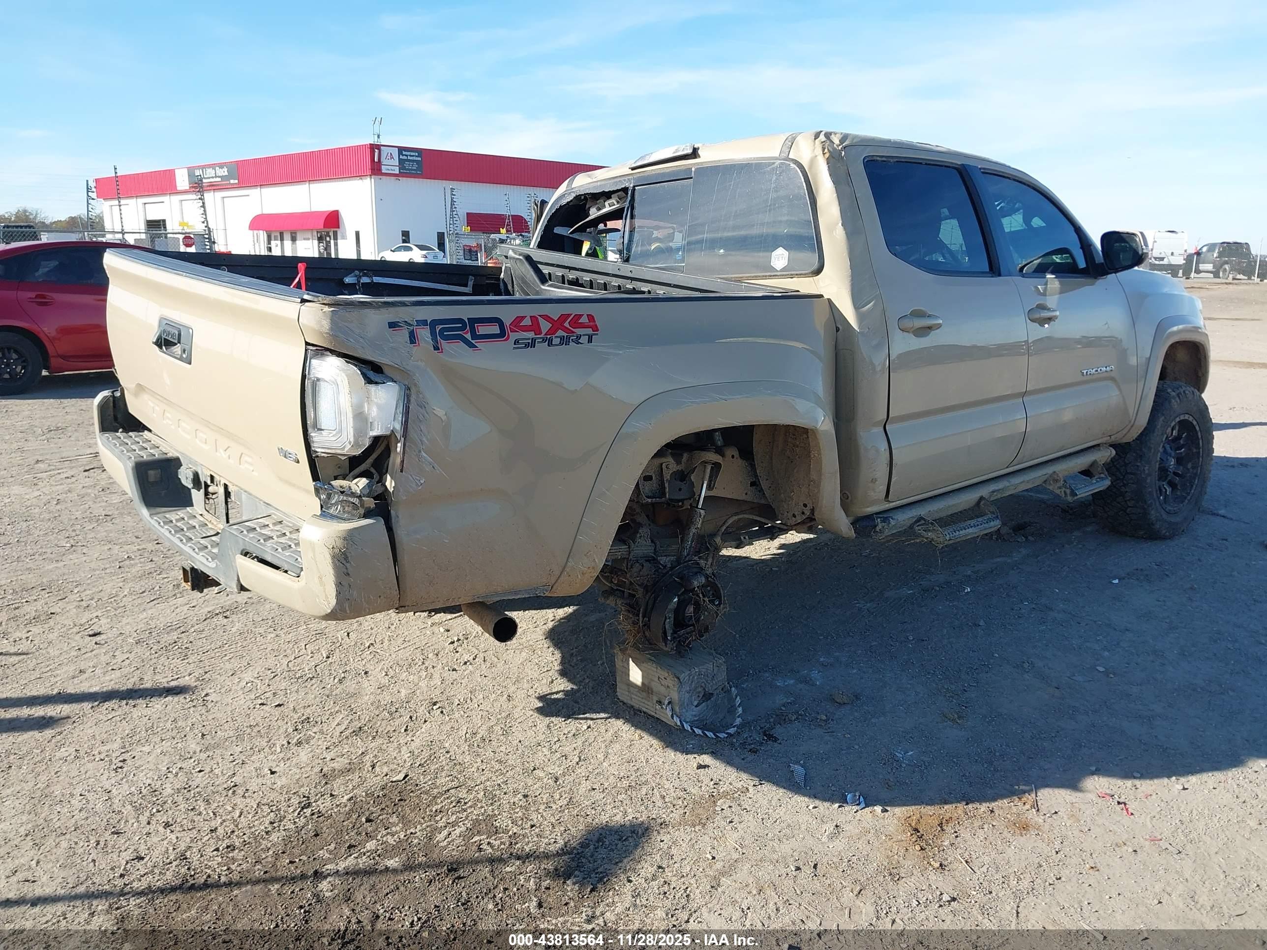 TOYOTA TACOMA image 4