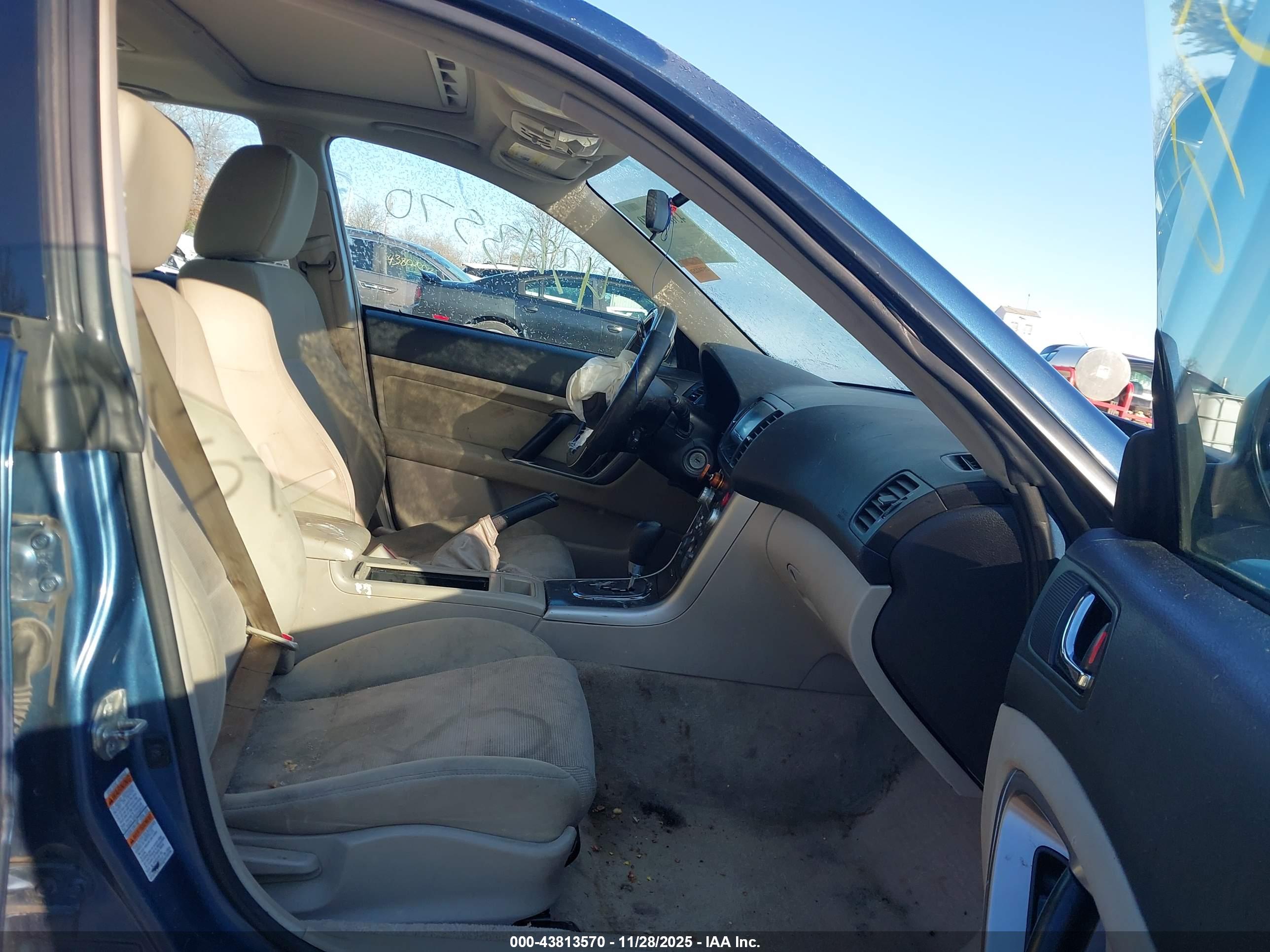 SUBARU LEGACY image 5