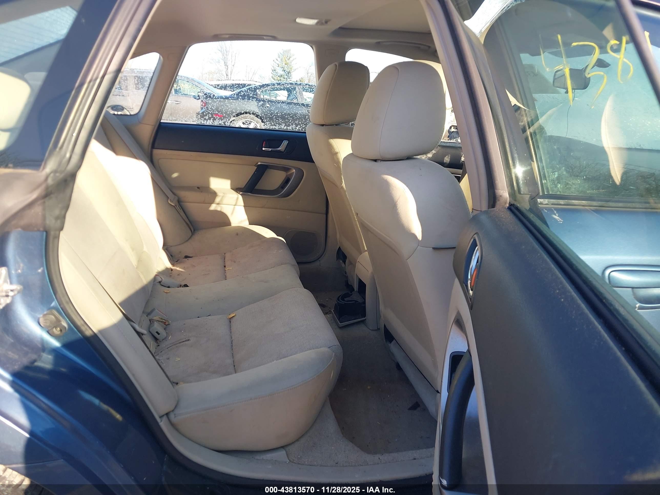 SUBARU LEGACY image 8