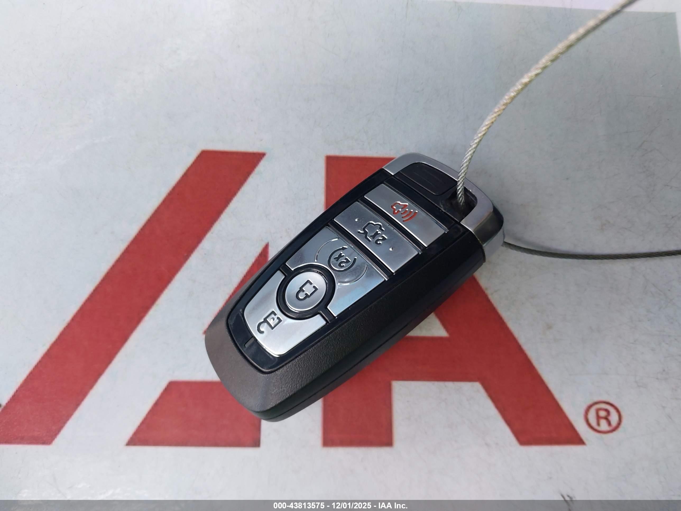 FORD EXPLORER image 11
