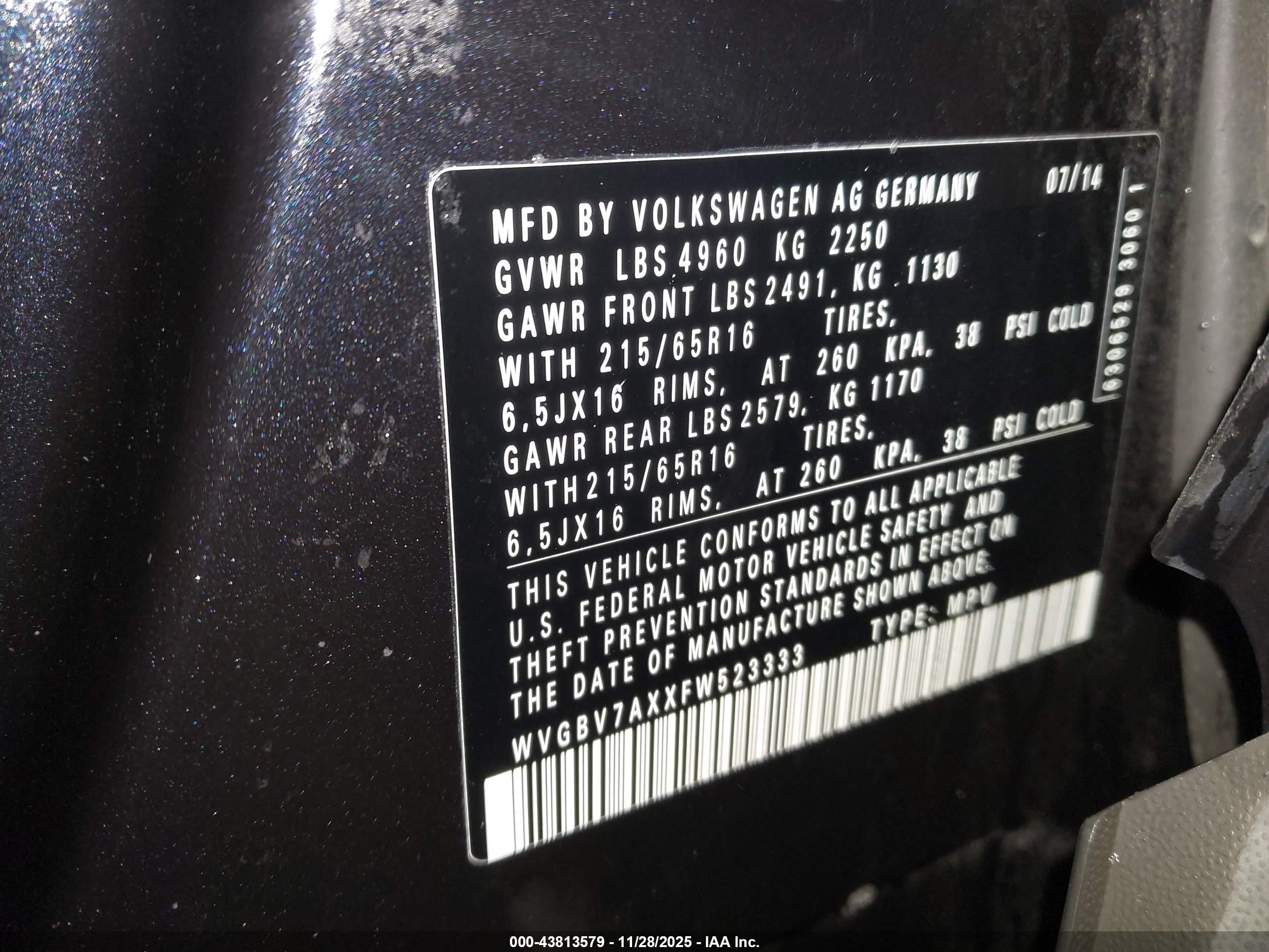 VOLKSWAGEN TIGUAN image 9