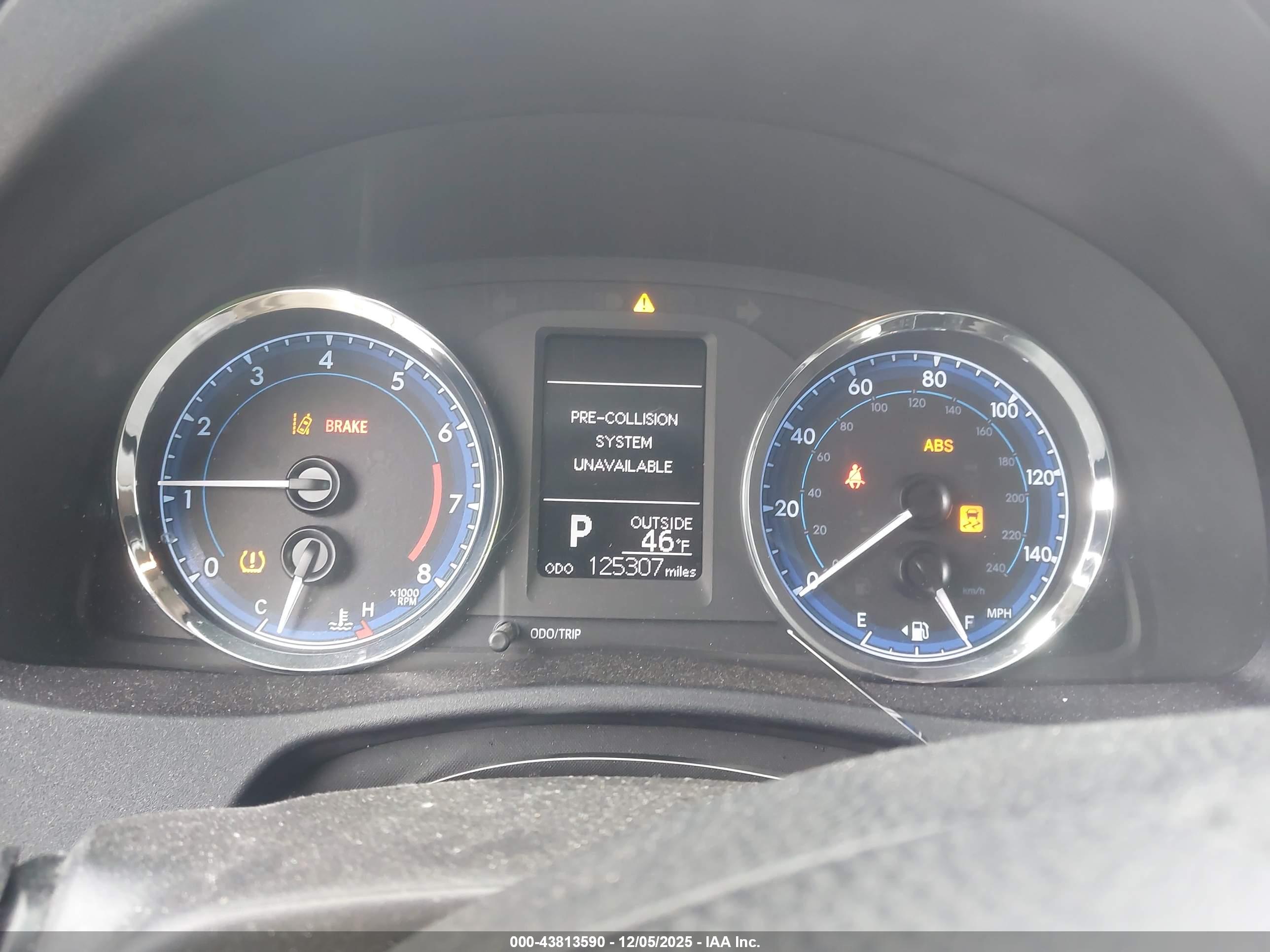TOYOTA COROLLA image 7