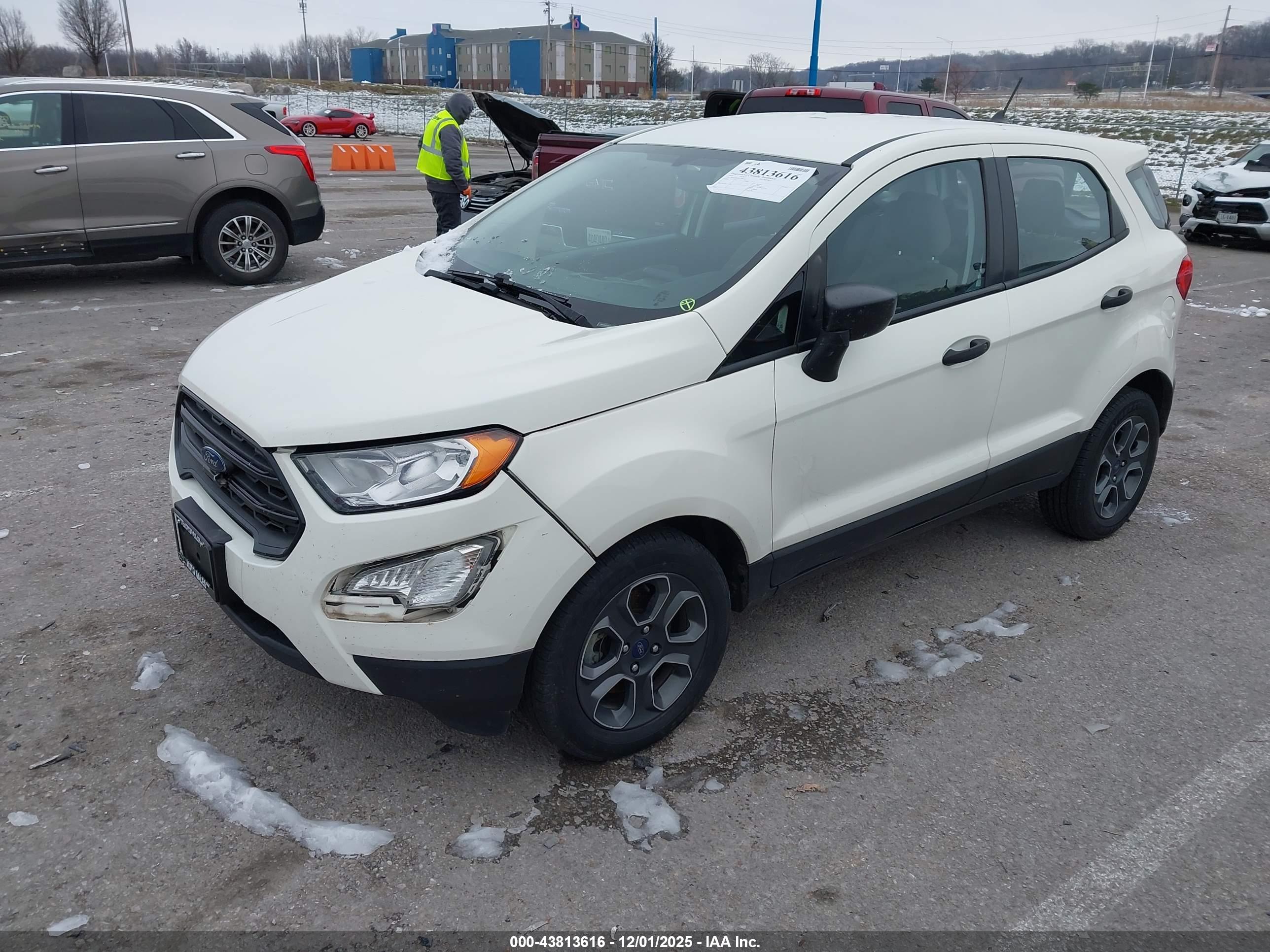 FORD ECOSPORT image 2